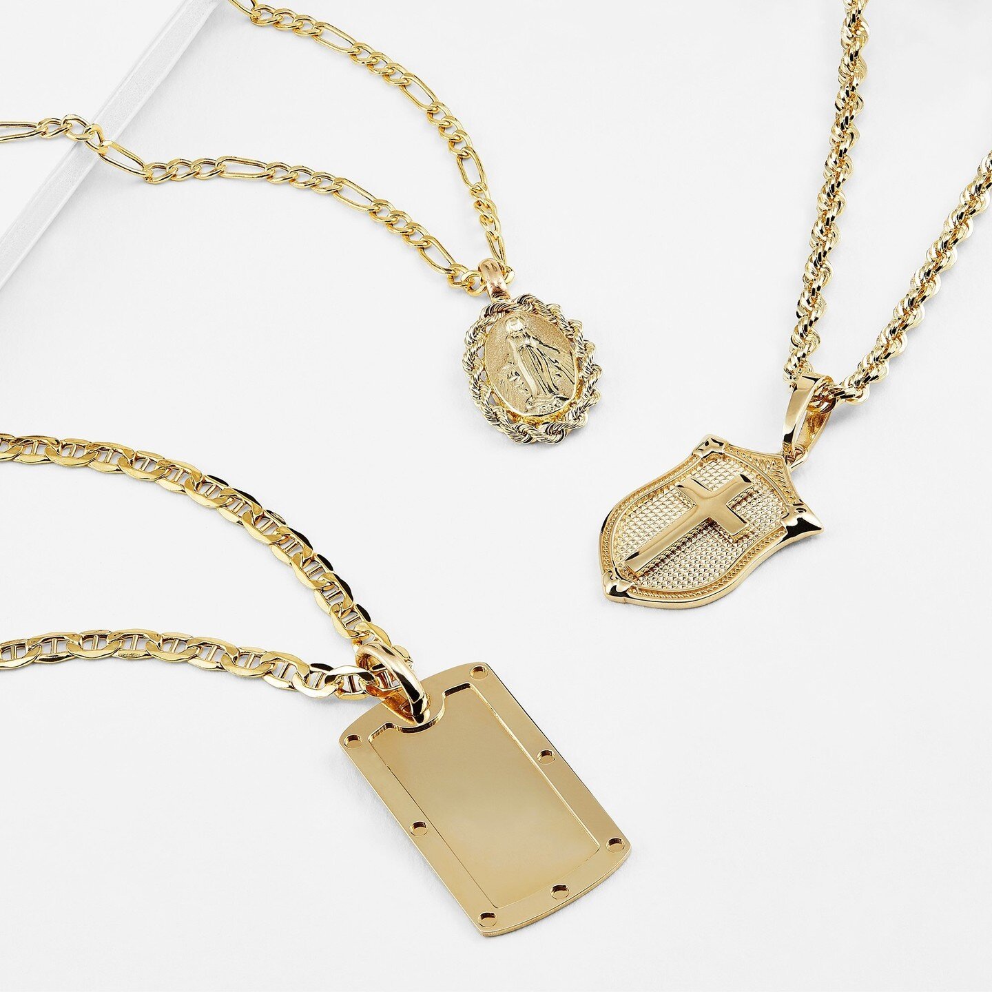 Make a statement with these bold necklaces. Show the world who you are!⁠
⁠
#gold #migm #mensfashion #mayisgoldmonth⁠