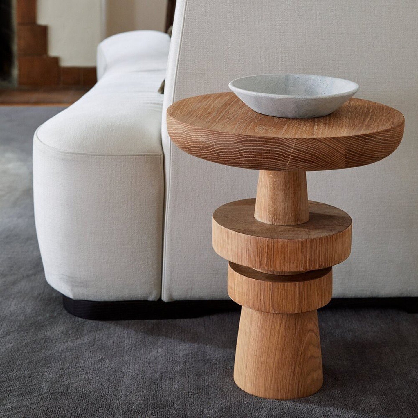 Absolutely obsessed with @guildbylmi's Monument table! Drawing inspiration from Asian pagodas and ancient towers, this masterpiece blends impeccable craftsmanship with eco-conscious design. Expertly made in California, its simple yet sculptural elega