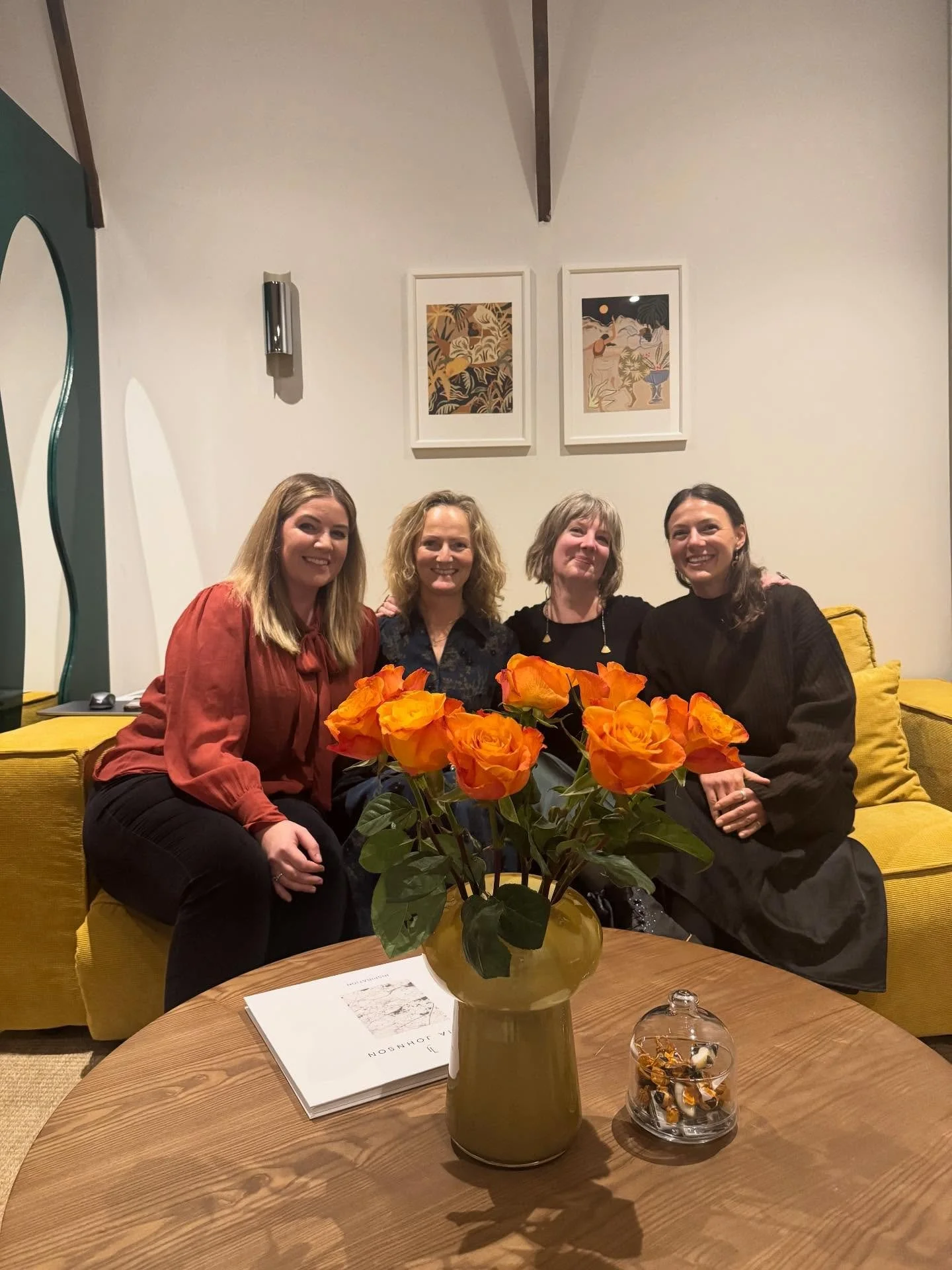 Kaci &amp; Bree share a special evening catching up with @taniajohnsondesign in Paris @parisdecooff_home.