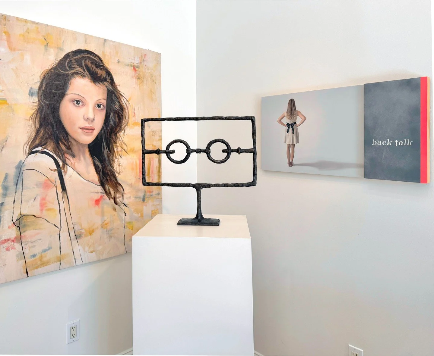 Connexion by @corbinbronze

A study in rhythm and refinement, Connexion might be described as jewelry for the room. Its interlocking links are contained within a bronze frame, evoking both structure and fluidity. Subtly polished surfaces catch the li