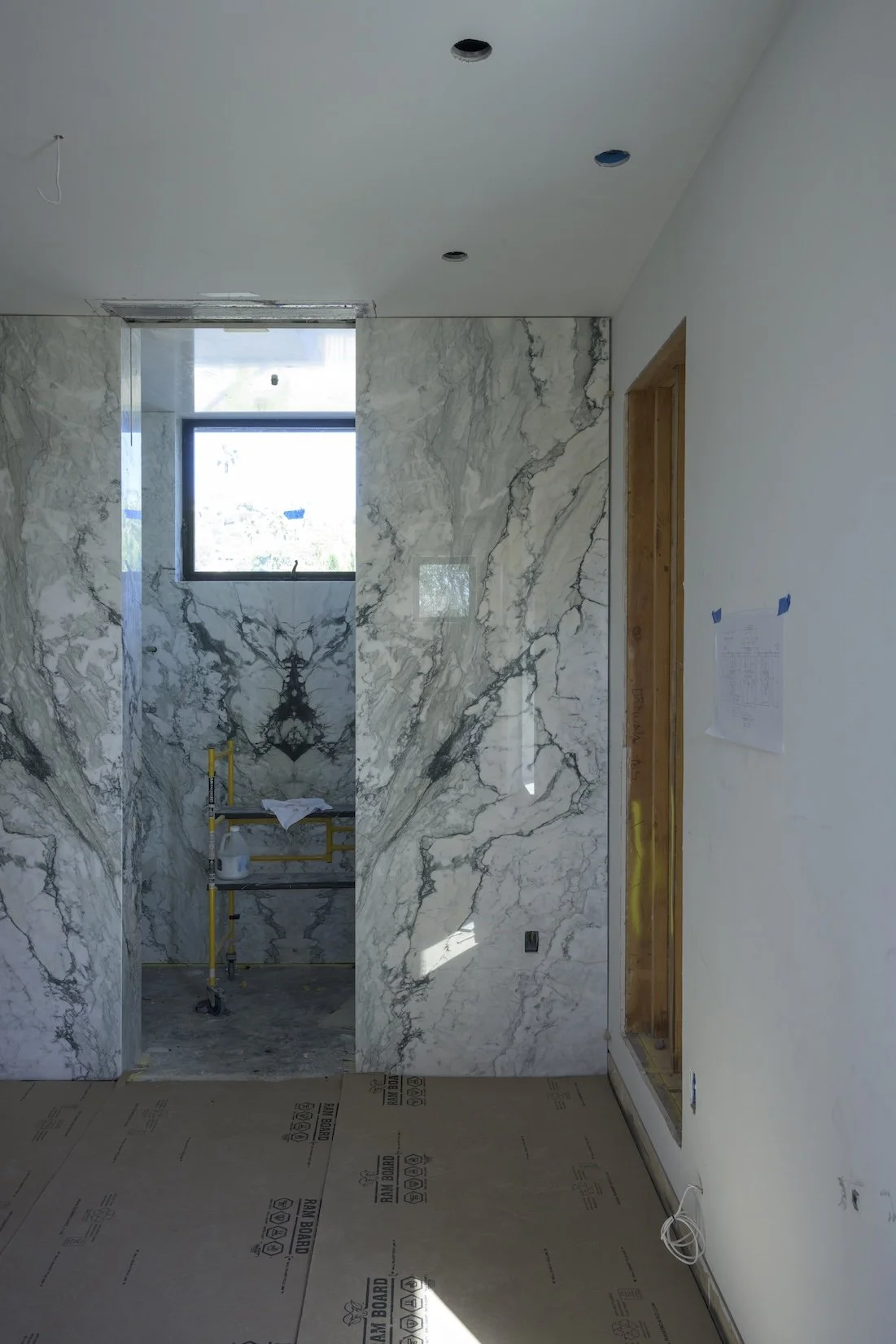 Marble_bathroom_La_jolla.jpg