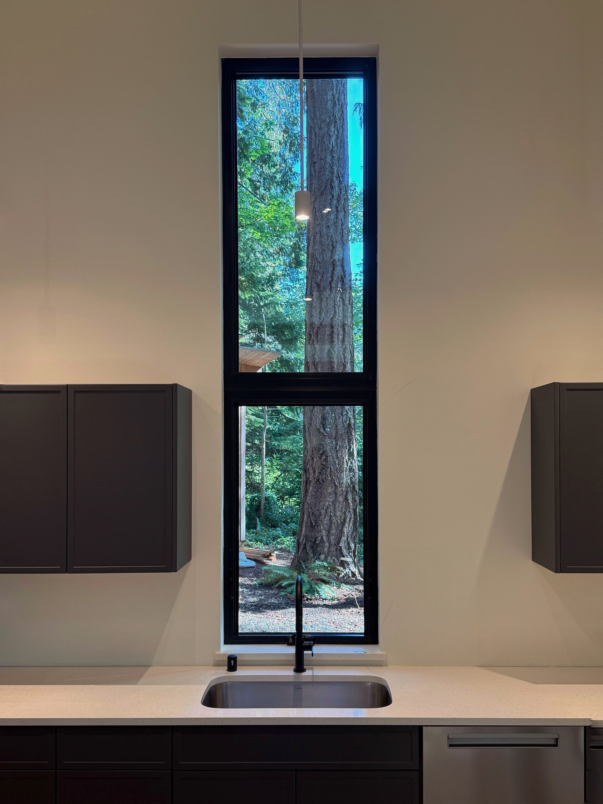 spotswood-architecture-design-indianola-custom-home-indianloa-washington-kitchen.png