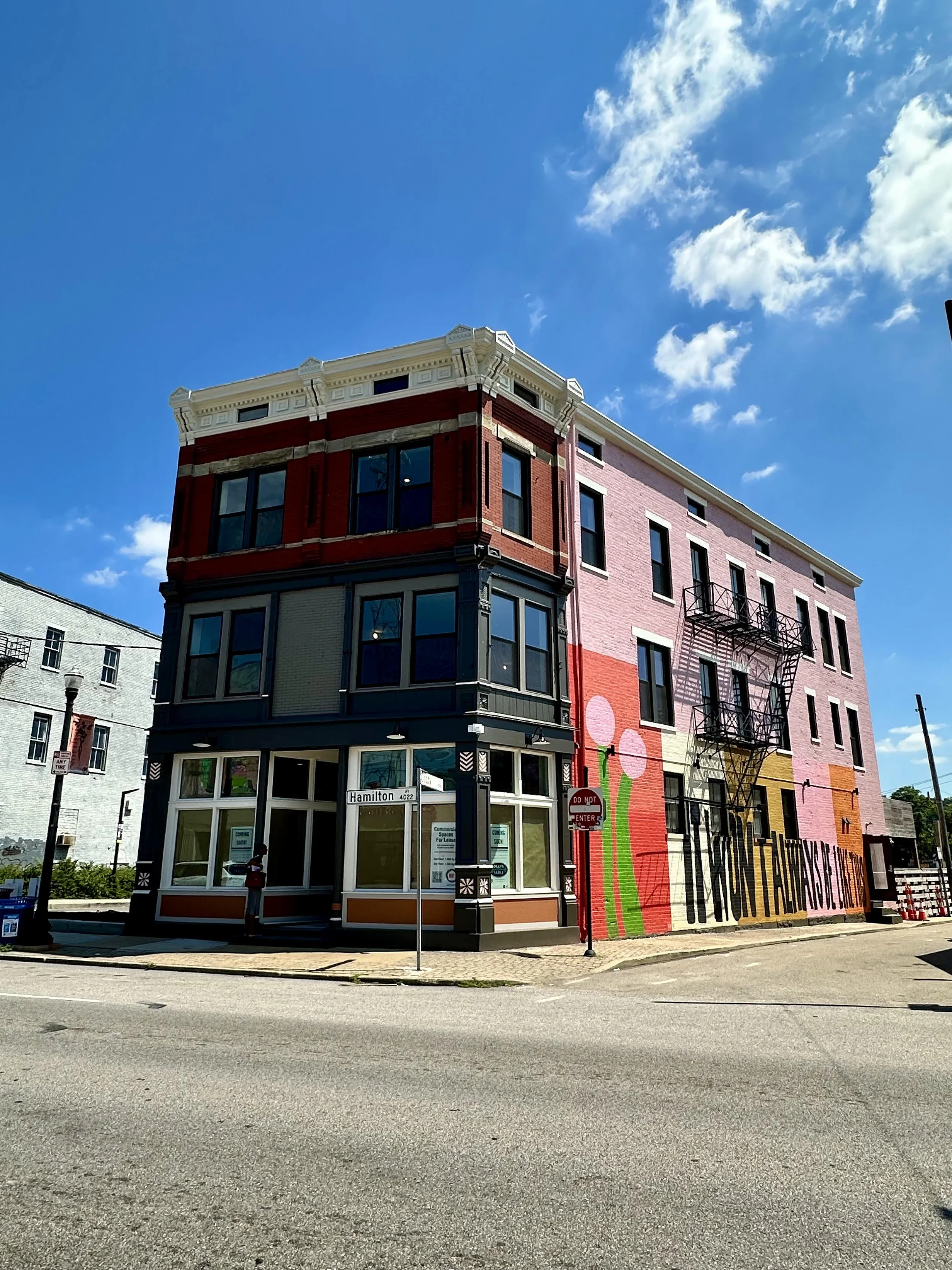 Dean's Mediterranean Table + 4024 Hamilton Ribbon Cutting