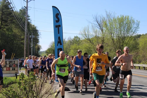 Runners at the starting line of the Dam Run