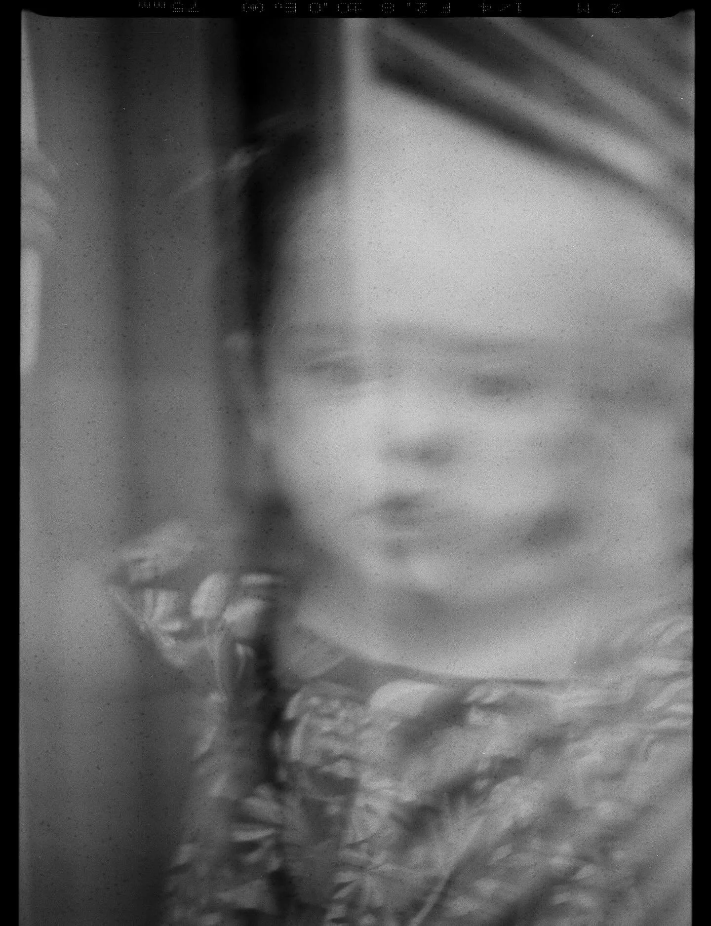 Home for a while.
Analog memories of Sardinia 2025

#vomsein #childhoodonfilm #vomleben #childhoodmemories #analogphotographer #pentax645n #familyphotograph #viennafamilyphotographer