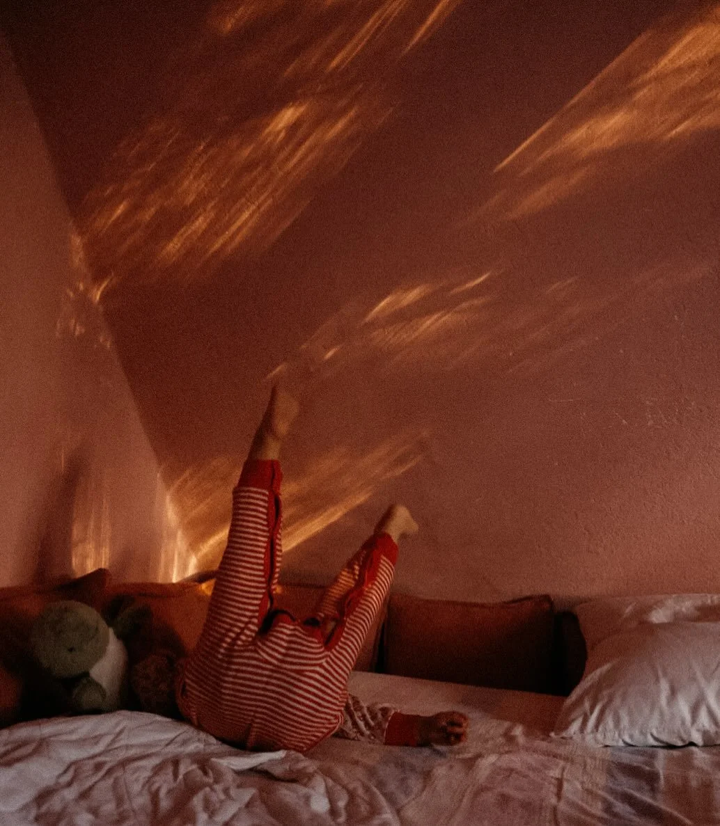 New year feels exactly like the old year. Still the middle of winter, I'll be over here nesting with my offspring.
No new years resolutions from my part, only to continue the good thing we've got going. Be soft, be patient, spread love and don't let 