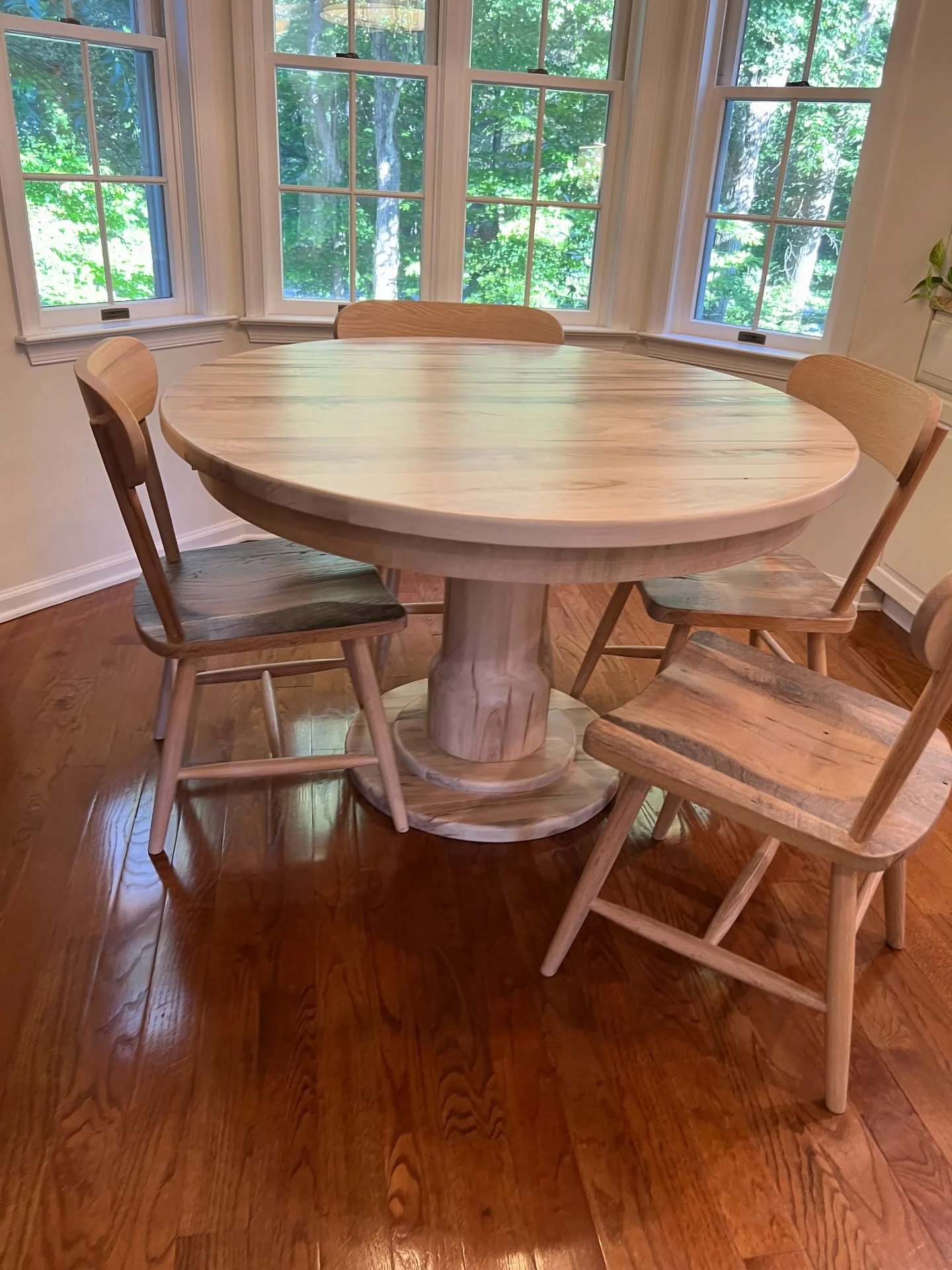 Early morning delivery. This gorgeous maple Columbus table and reclaimed chairs in bamboo stain fit perfectly in this gorgeous Eagleview home! 

If you are tired of your old worn table and want to rethink your space, contact us to design your new set