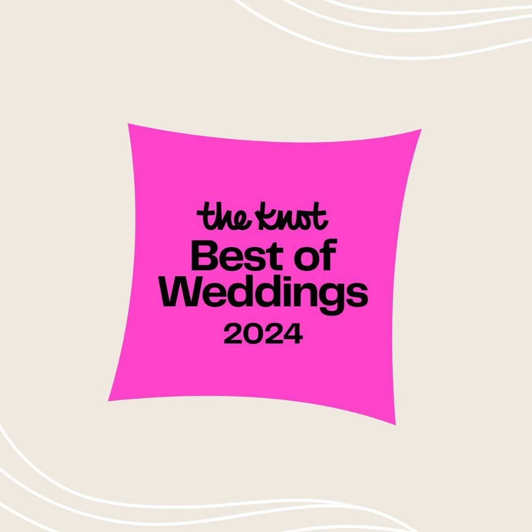 🎉Thank You!!🎉
.
Thank you to our AMAZING couples that trusted us to be part of making their wedding day dreams come true and left us so many glowing reviews!
.
We are honored to have received this award and to be part of The Knot Best of Weddings H