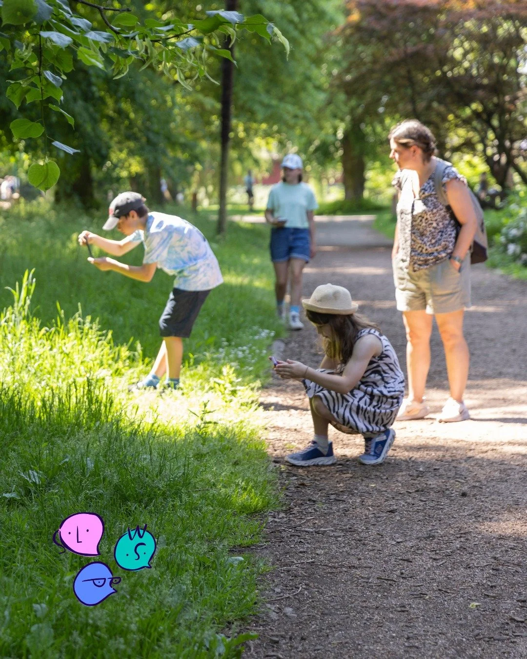 This is volunteering.

Volunteering with SPW doesn't have to mean raffles and pouring tea (though we do love a bit of this at our Big Meet Ups!)

Volunteering could mean asking for support to run a workshop you and your children fancy doing over the 