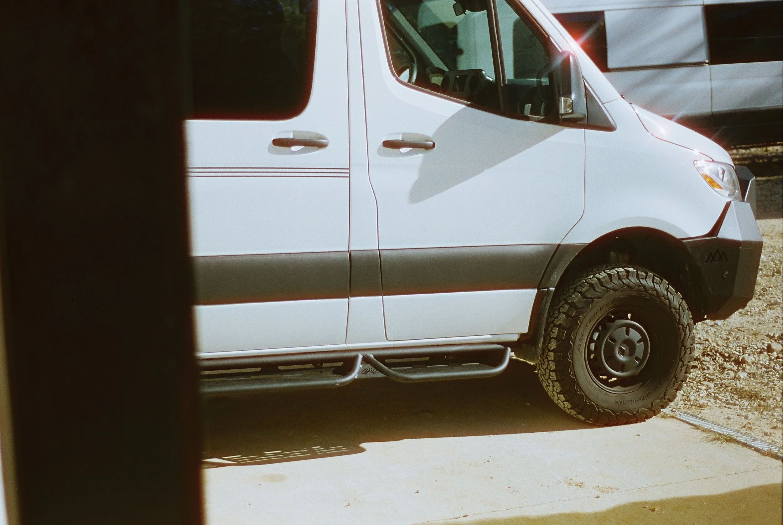 thumbnail image 2 of APS Stainless Steel 6in Side Steps For 2010-2025 Dodge Mercedes-Benz Sprinter - Matte Black 2 of 6