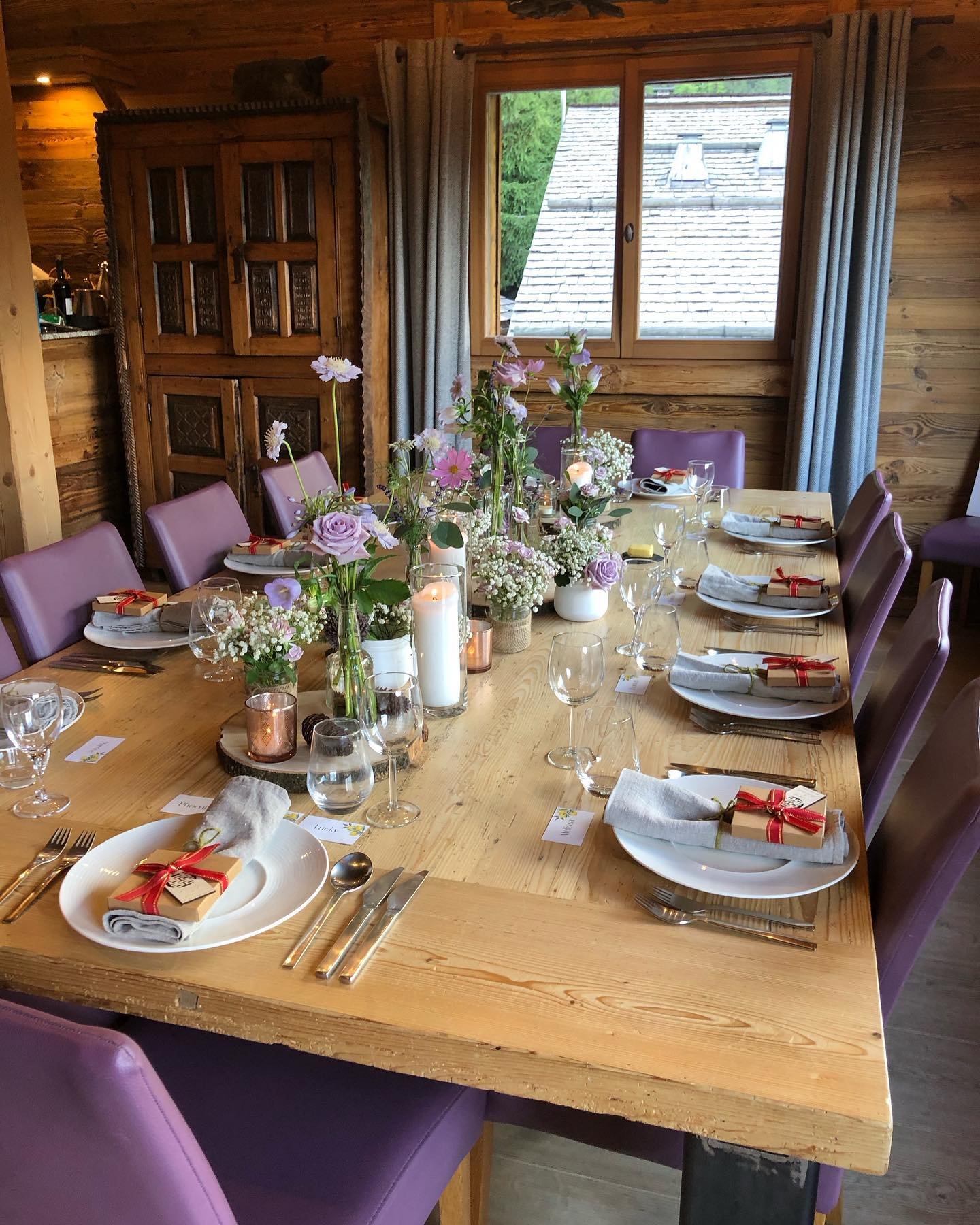 table laid.jpg