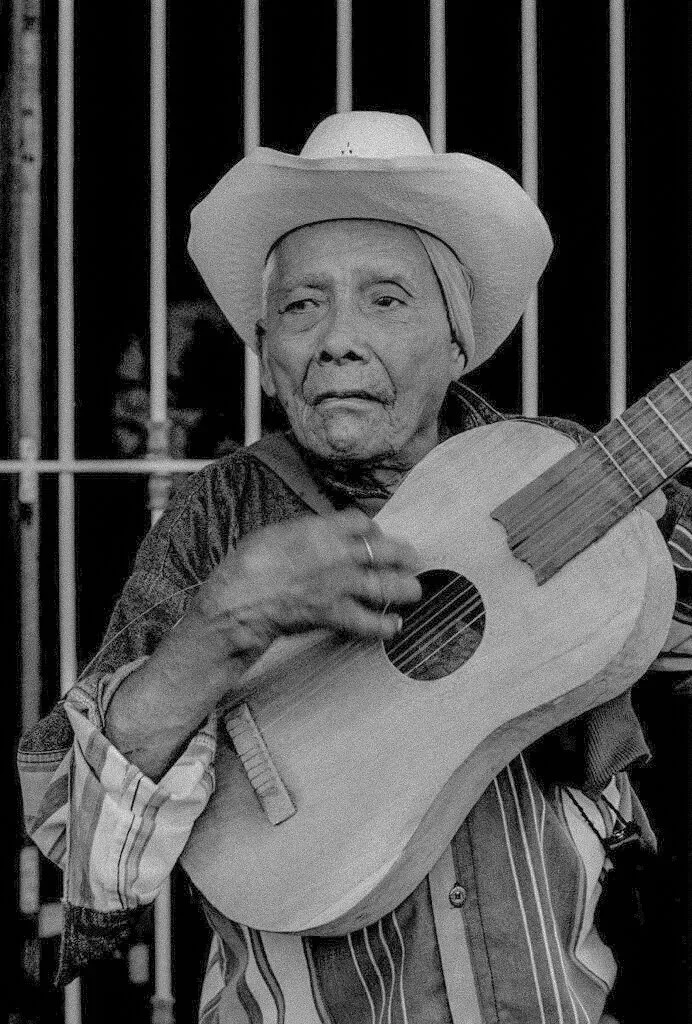 Natalia_LaFourcade6.webp