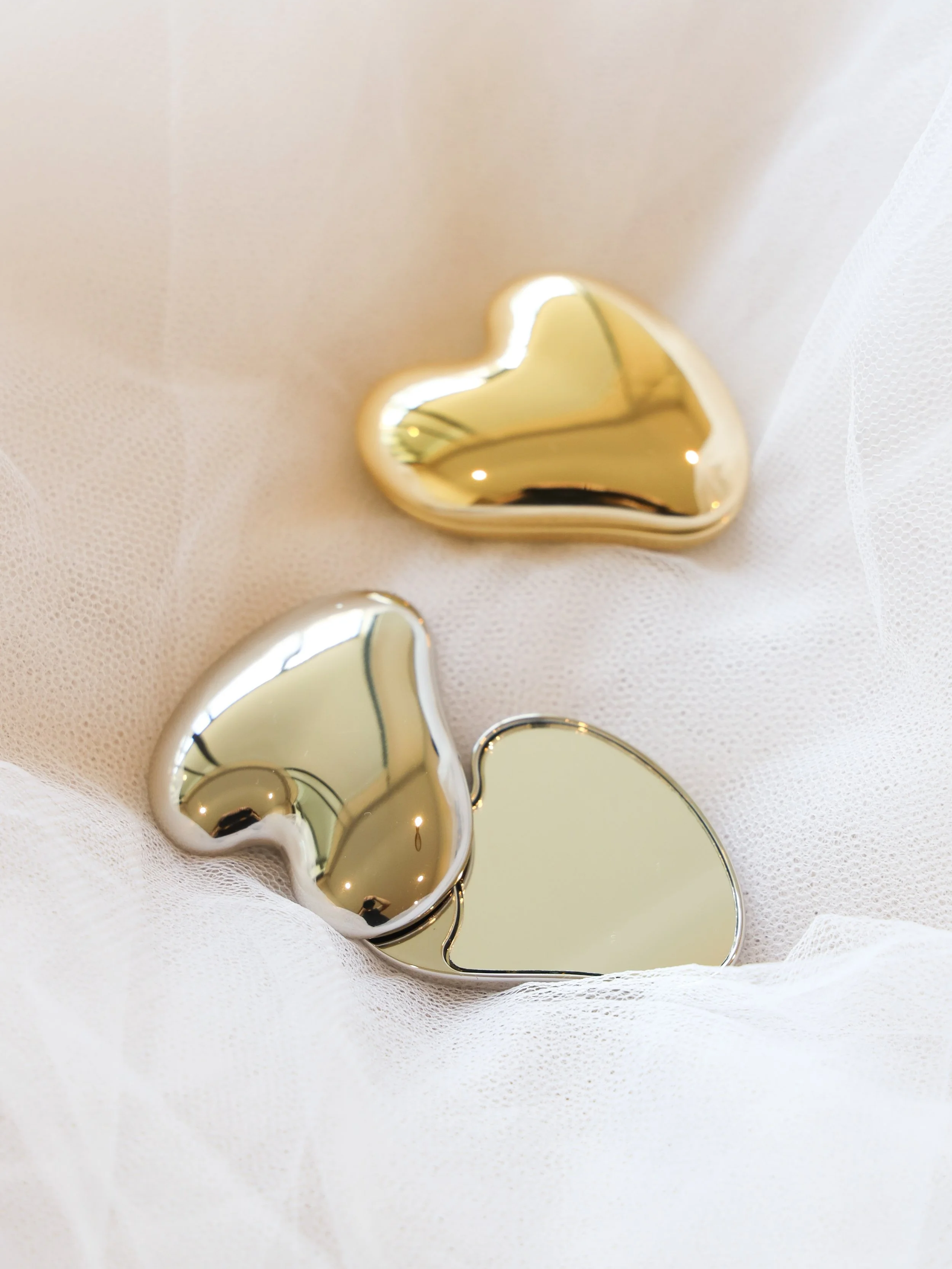 bridesmaid-compact-mirror-personalised-engraved-name-gift.jpg.png