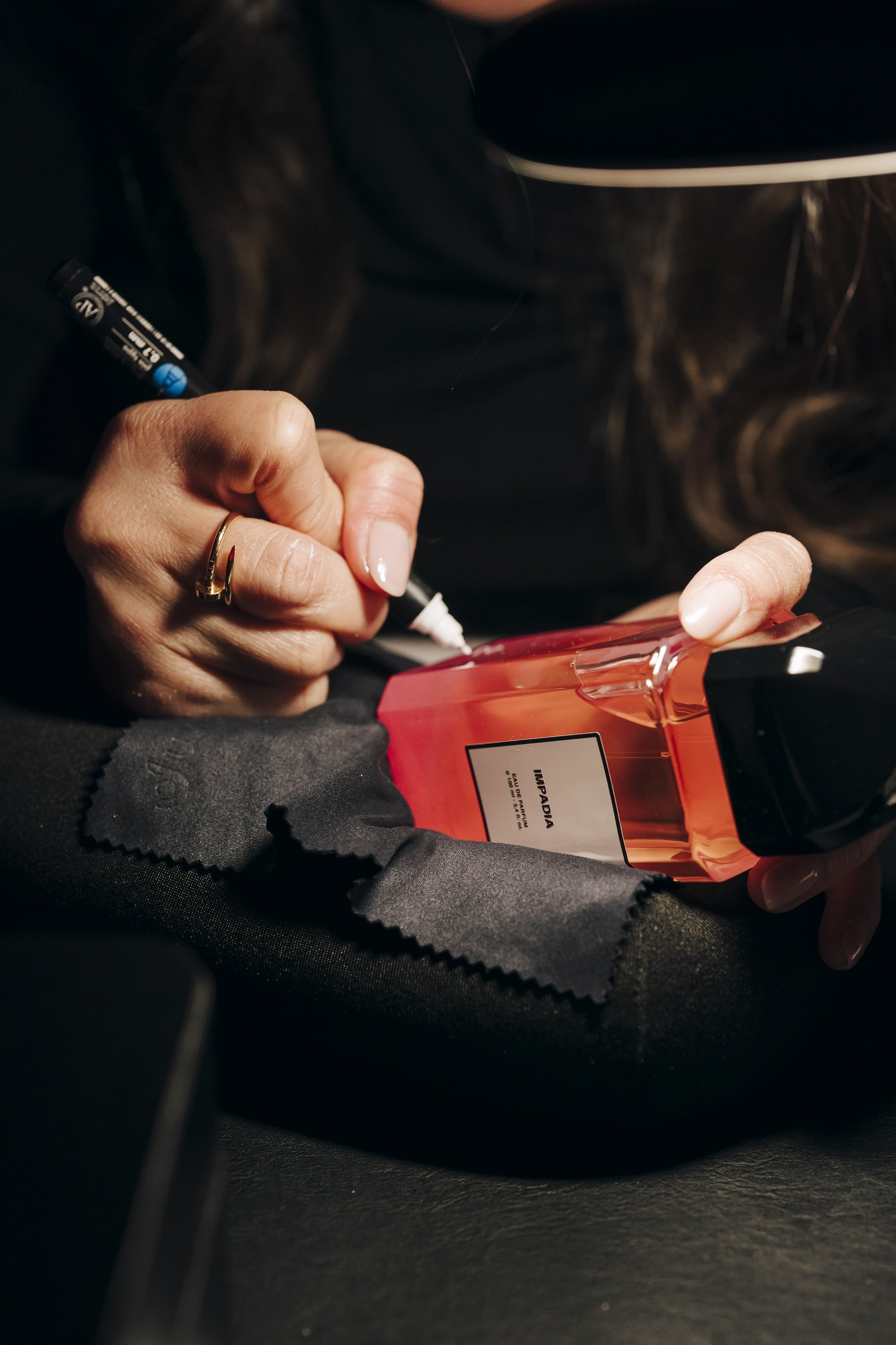 Live engraving on luxury perfume bottle