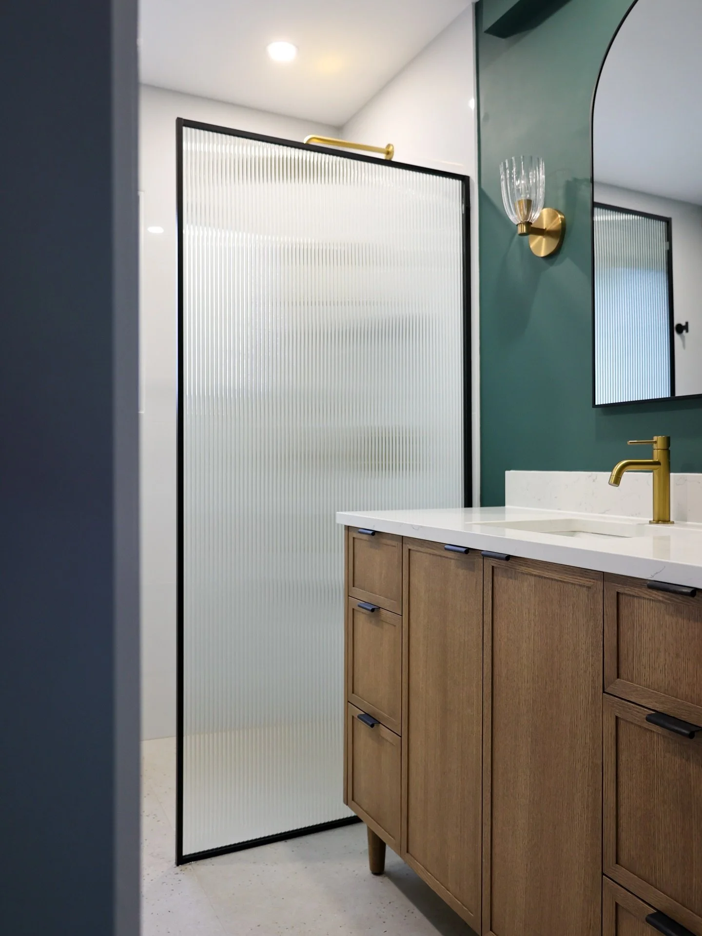 Project 1268 ✨ Reveal &rarr; Renderings &rarr; Before

A total bathroom transformation, reimagined from a 3-piece layout into a seamless 4-piece wet room.

Design &amp; Photography 
@studio885.ca 
Layout, renderings &amp; elevations
@itsda.design 

#