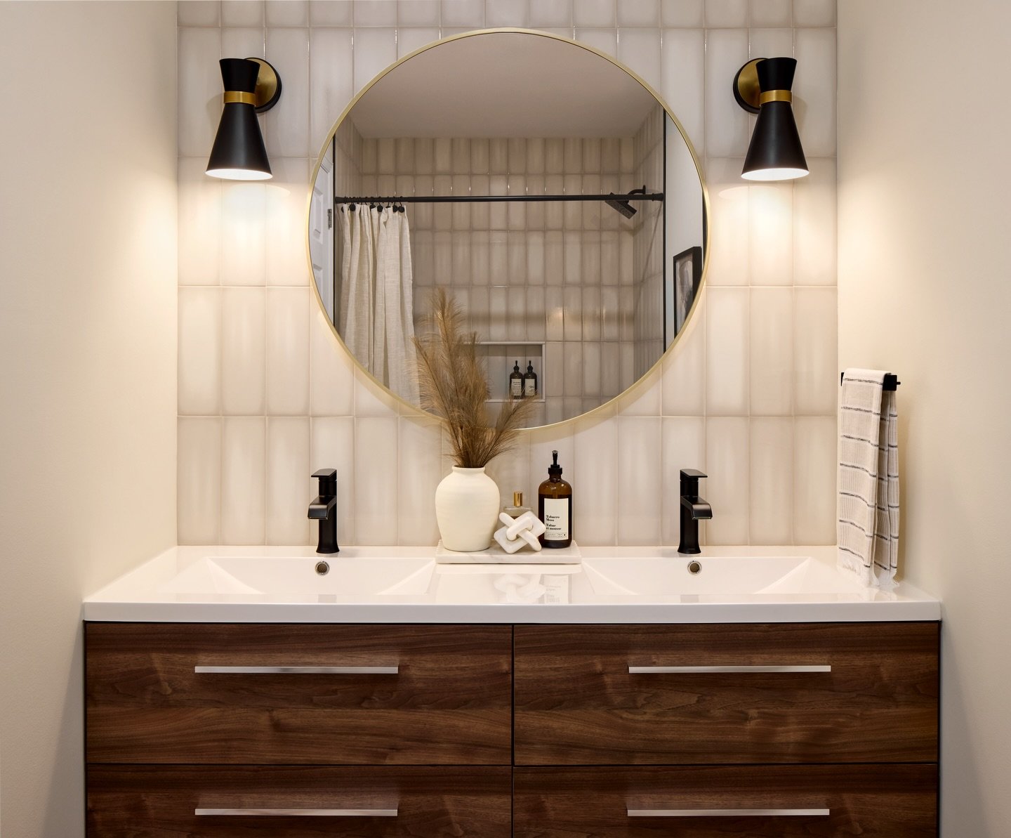 A vanity that anchors the entire bathroom✨
Thoughtful design, elevated materials, and functional storage designed to stand the test of time.

If you&rsquo;re planning a renovation, working with a designer ensures every detail is intentional.

Design
