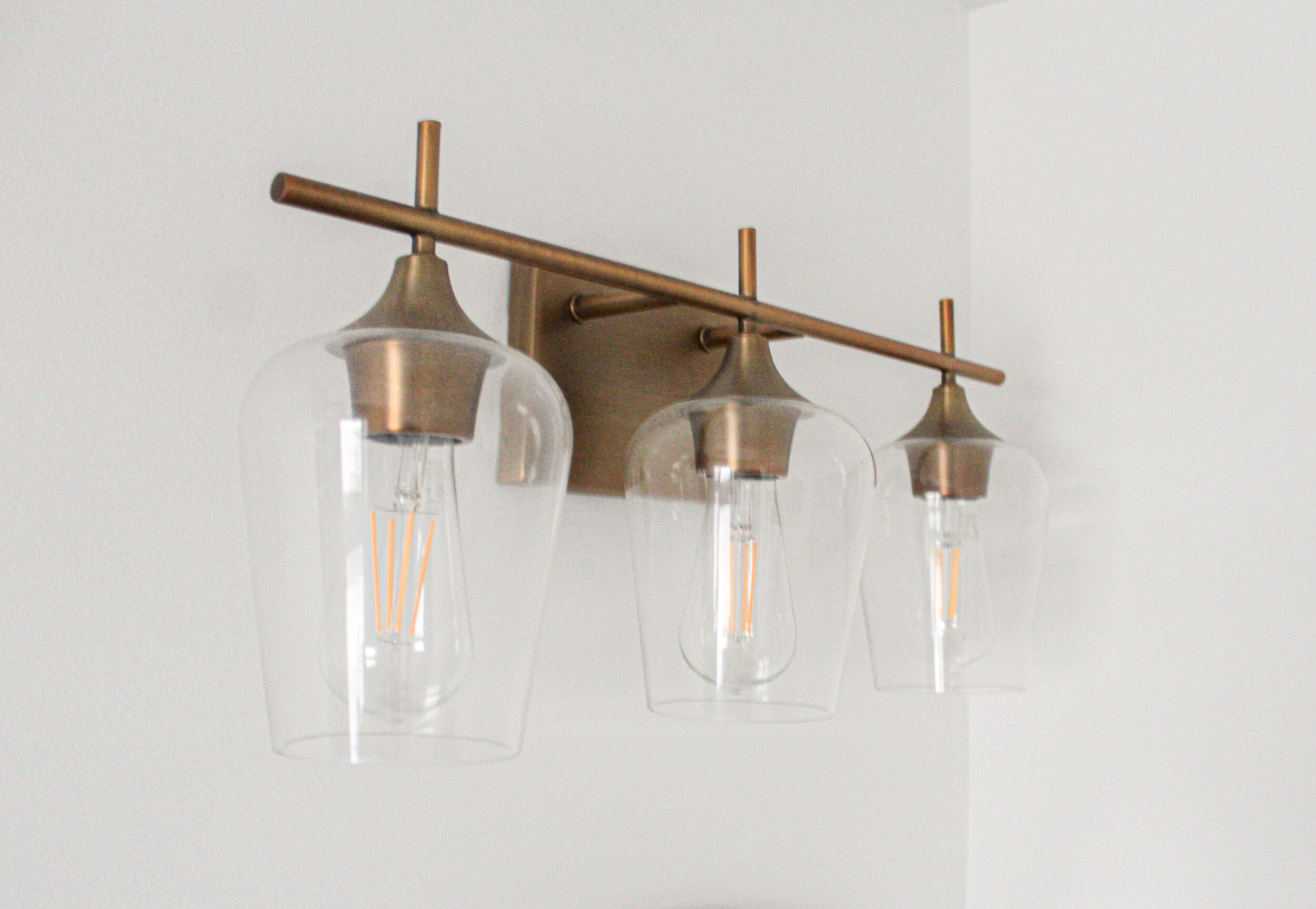 Vanity light
