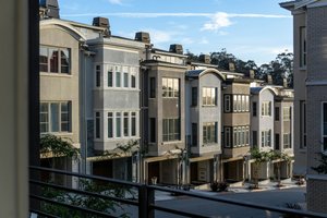Who helps sellers downsize from a house to a condo in Lawrenceville, NJ?