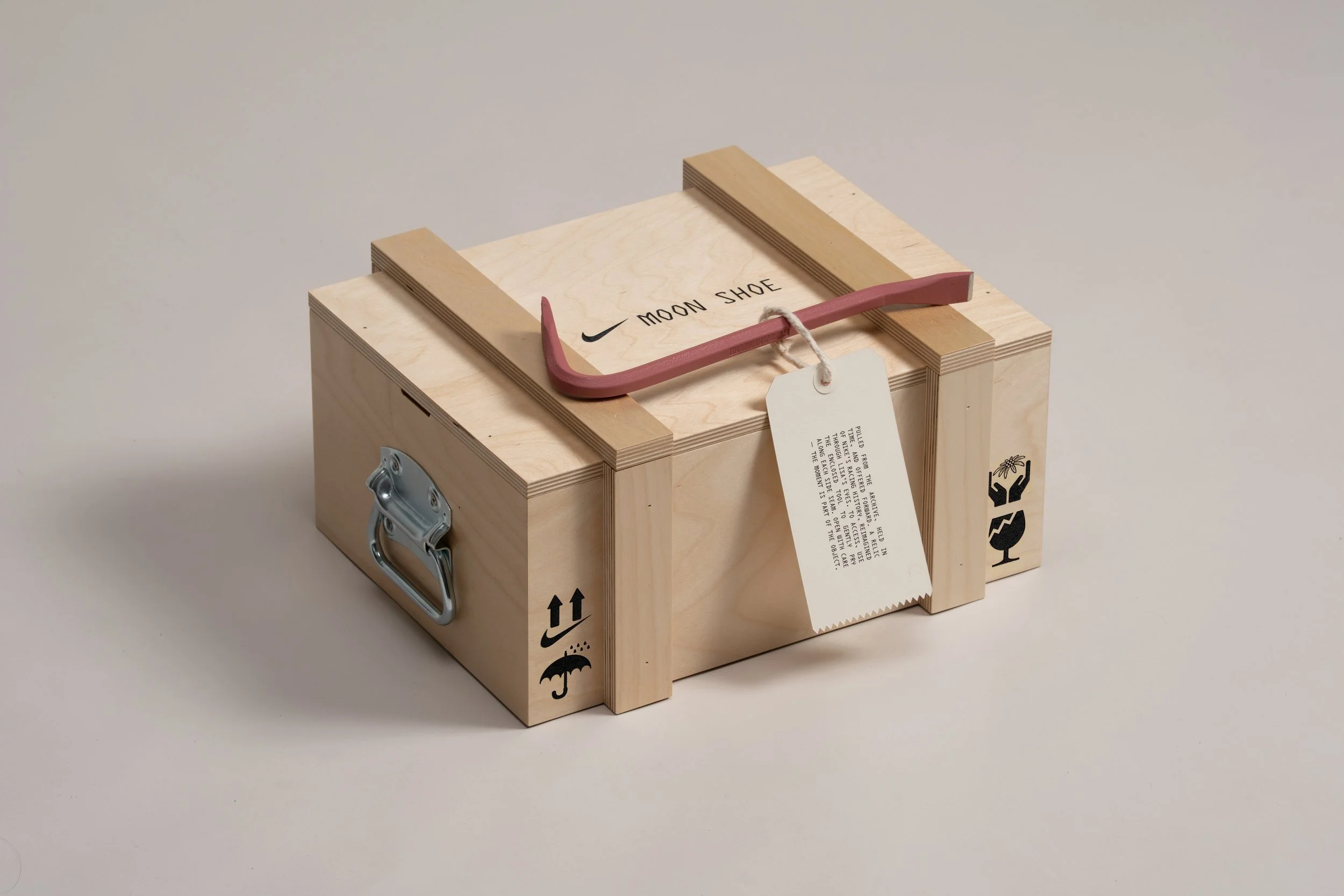 Nike - Lisa Moon Shoe Kit