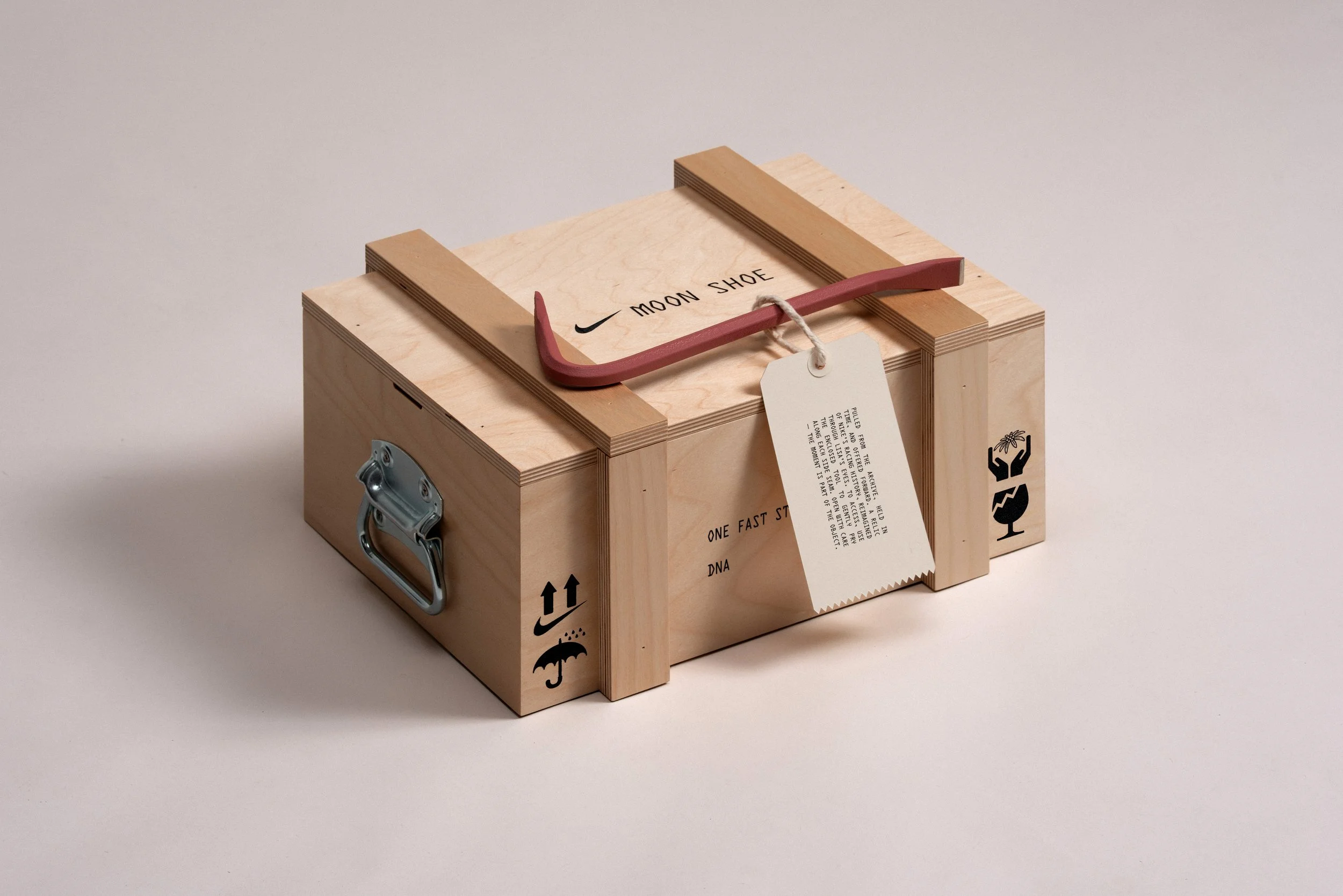 Box_Exterior_Oblique_Crowbar copy.jpg