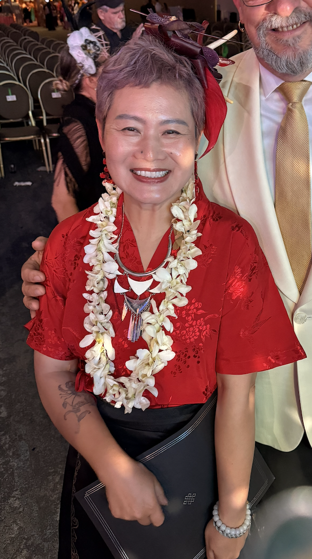 Director: Vivian Lui,  AIFD (29)