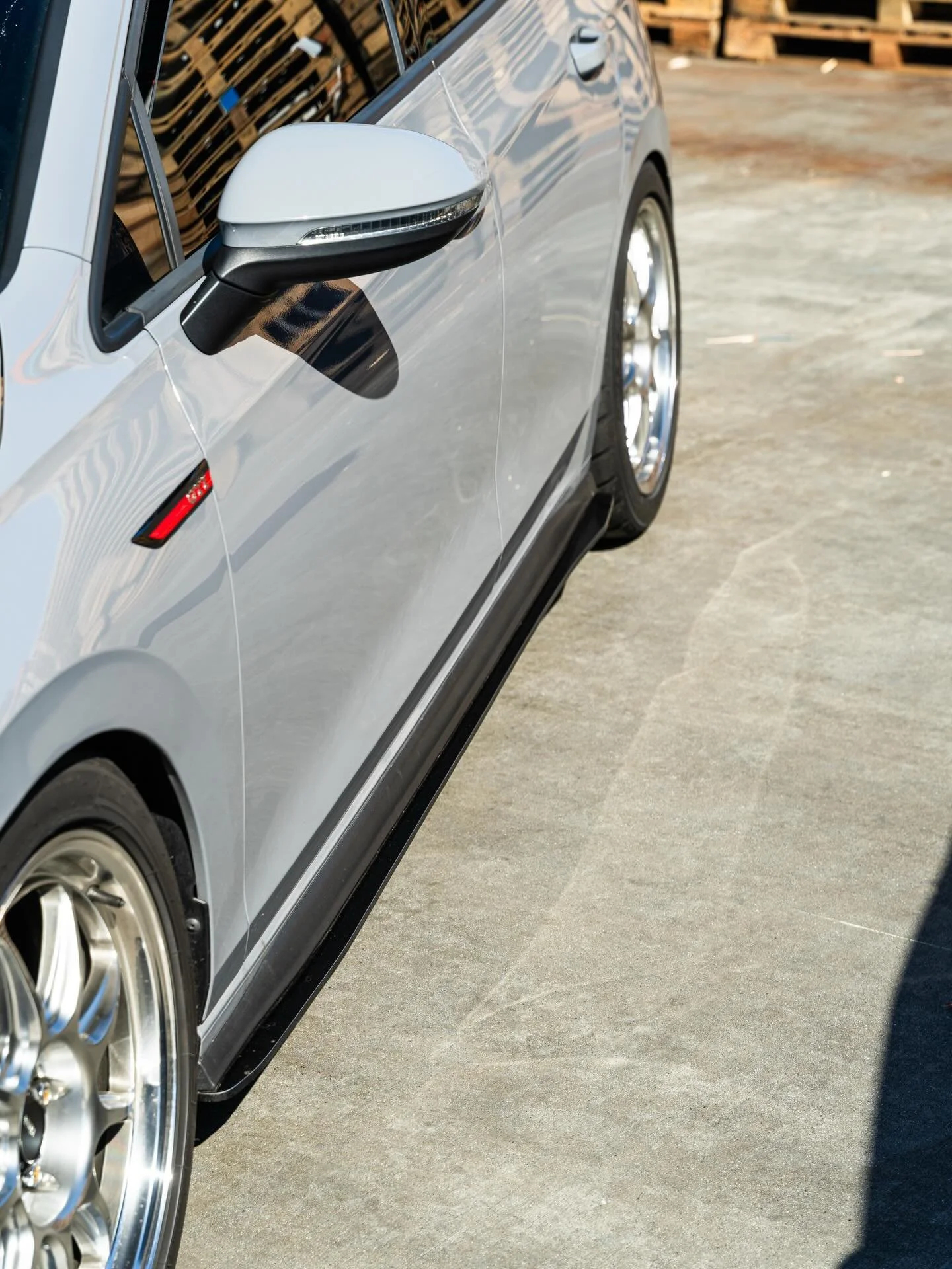 Custom Side skirts kicking in perfectly into the street Look of this dope Mk8 build @mk8.aki

Aerodynamic effects - @splitter_gang
&mdash;&mdash;&mdash;&mdash;&mdash;&mdash;&mdash;&mdash;&mdash;&mdash;&mdash;&mdash;&mdash;&mdash;&mdash;
.
.
.
. SHOP 