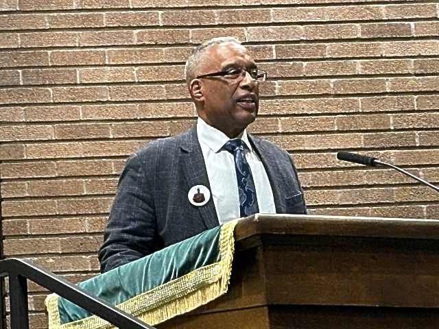 Event Moderator
Anthony Johnson, WABC-TV, Channel 7 News
Dr King’s Dreams for “We the People” | 
January 19, 2026 | 
Temple Emeth | Teaneck, New Jersey | Photo by Robert G. Wright ©2026