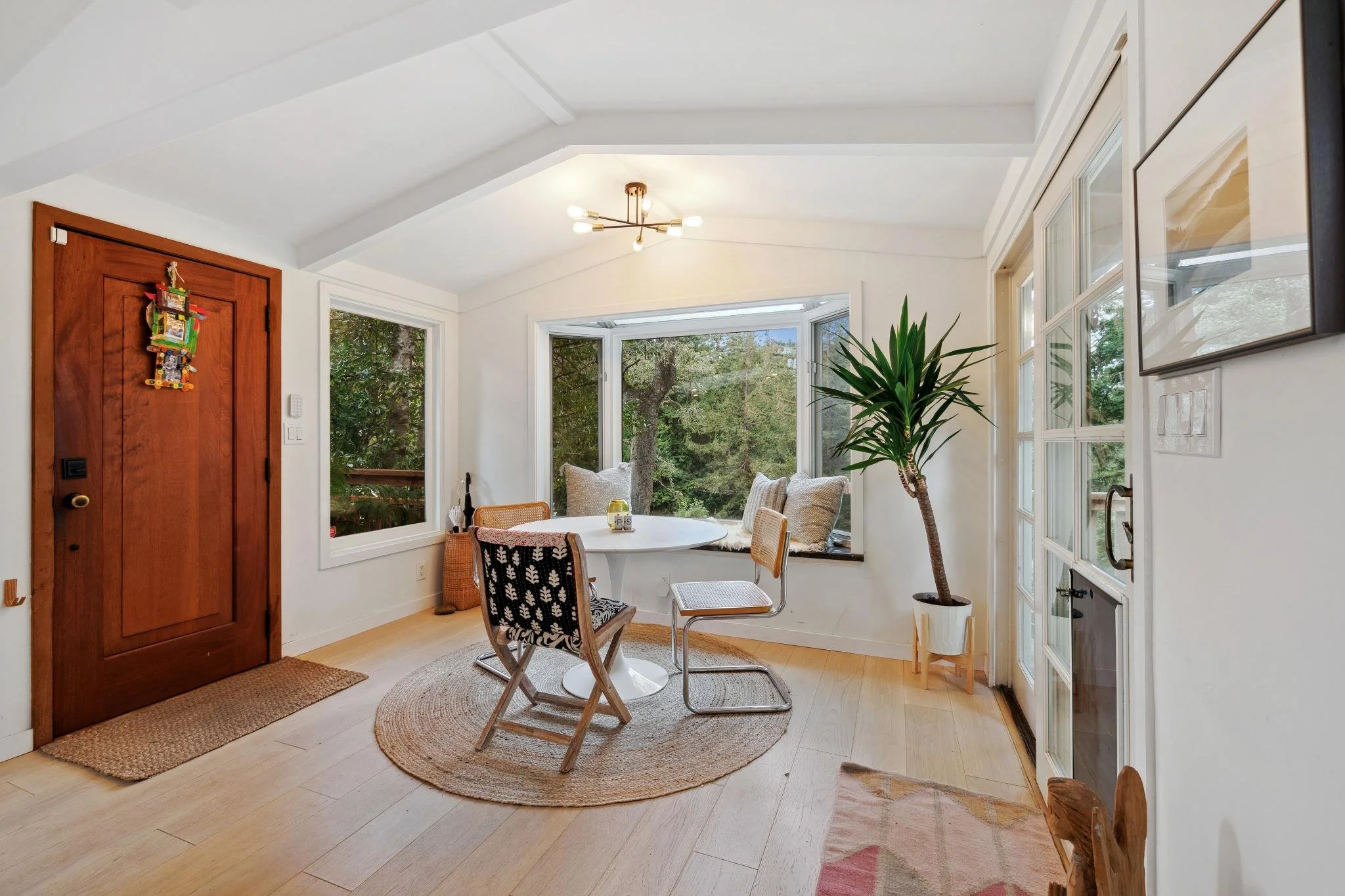 18 Heuters Lane — Smith and Co Realtors