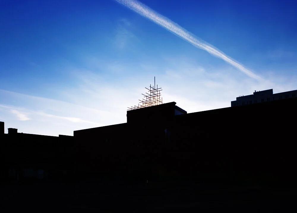 So You Think You Can Paint
Every September, a quiet, churchy city in the American heartland undergoes a Technicolor transformation. Art pops up everywhere—paintings, giant insect statues, experimental happenings. Sidewalks and parks turn into open-ai