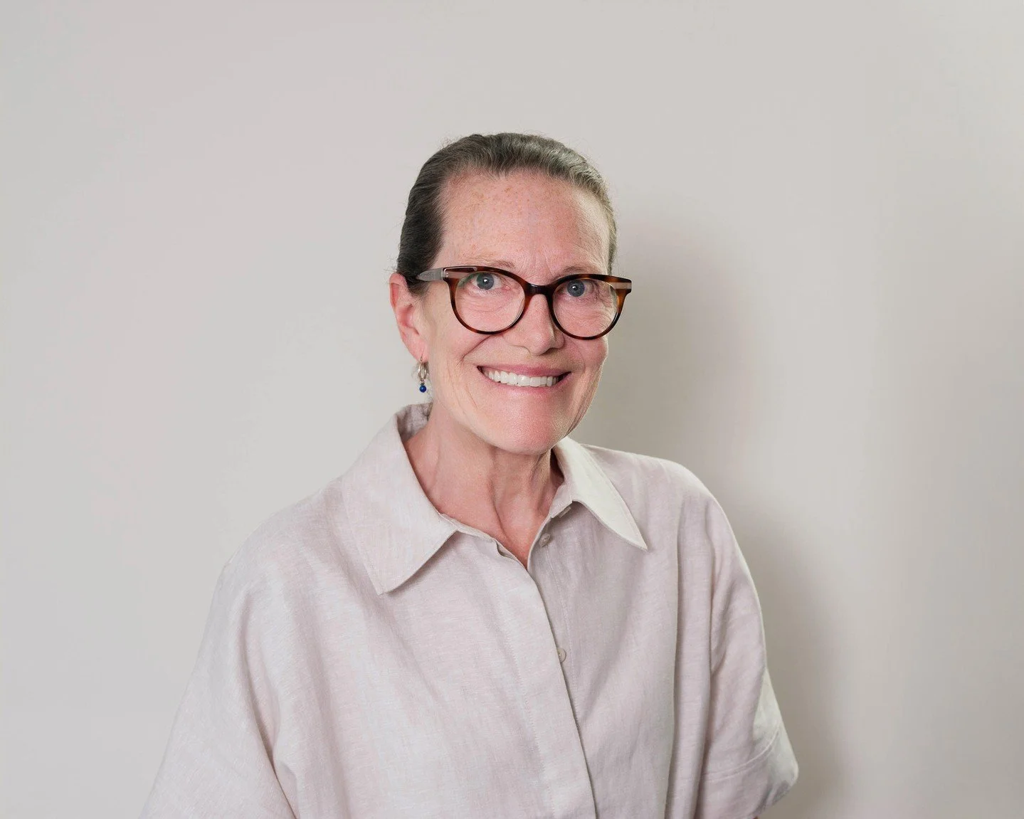 Peake Team Spotlight: Valerie Hulley, Events &amp; Service Manager 🌟⁠
⁠
When we say Valerie is our Swiss army knife... we mean it! A seasoned professional in the hospitality and catering industry with an impressive 40-year career (13 of those years 