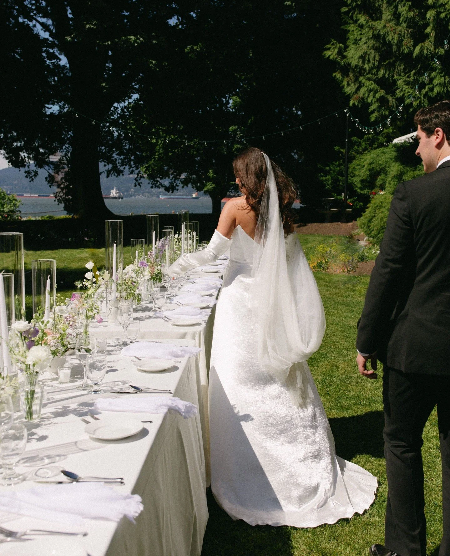 You&rsquo;re locking down your love&hellip; now it&rsquo;s time to lock it in! *Your catering, that is!* 😉⁠
⁠
If you&rsquo;re planning a 2027 or 2028 wedding, now is a great time to start chatting about the delicious details. From cocktail hour to r