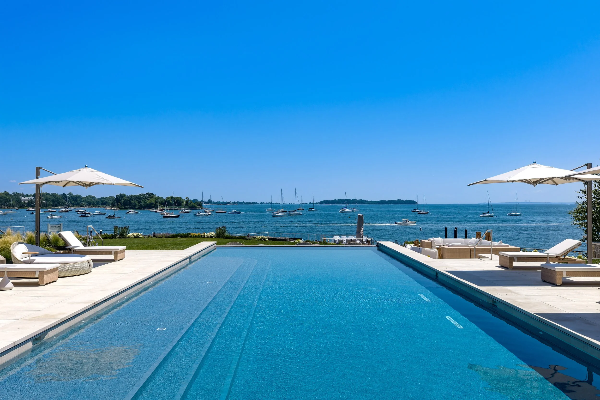 100 Field Point Cir 022 - LG.jpg