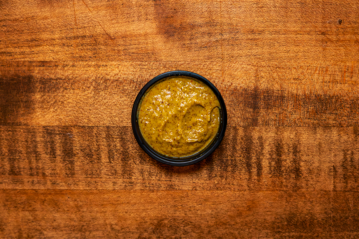 DH_Sauces_OLO_SpicyBrownMustard_1200x800.png
