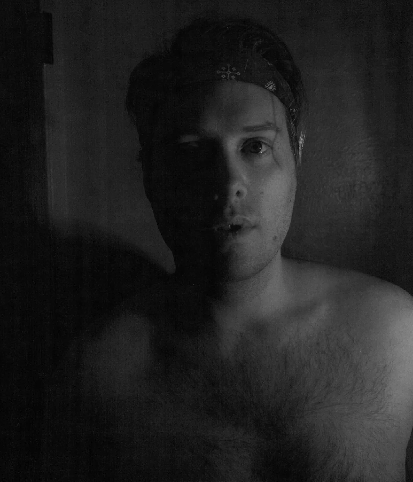 EMPTY LOVE🫀 (7/2) You can PRE-SAVE it now at the link in my bio. 

After I lost my first love, I wanted so badly to find love again, but I had no idea how to find it in a small town. There were no gay clubs. So I hit the apps hard, desperately tryin