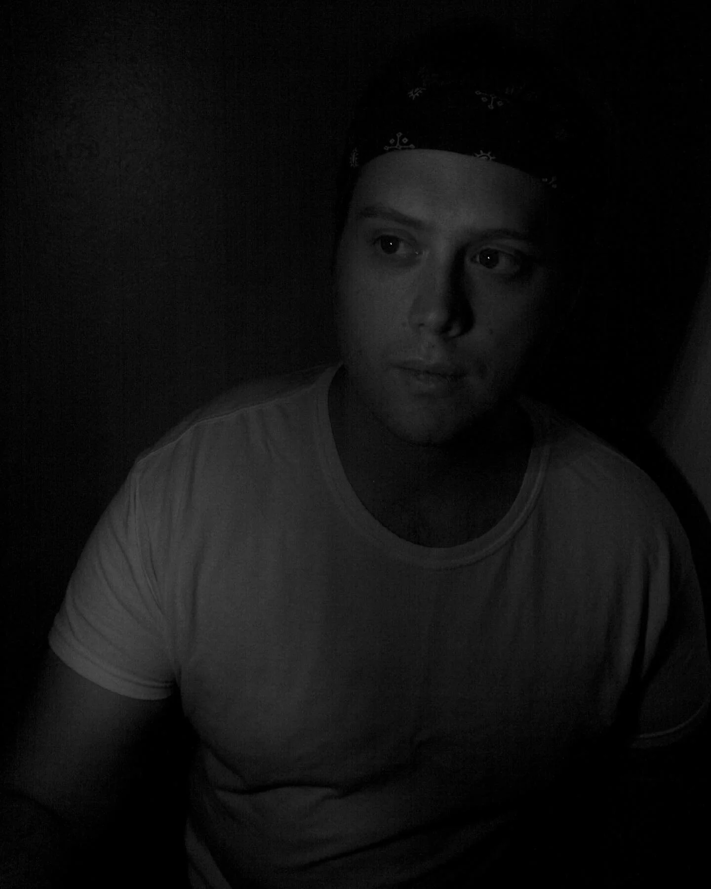 I tried to stop my heart from hoping you&rsquo;d stick around.🫀4 days until EMPTY LOVE! Presave link is in my bio.