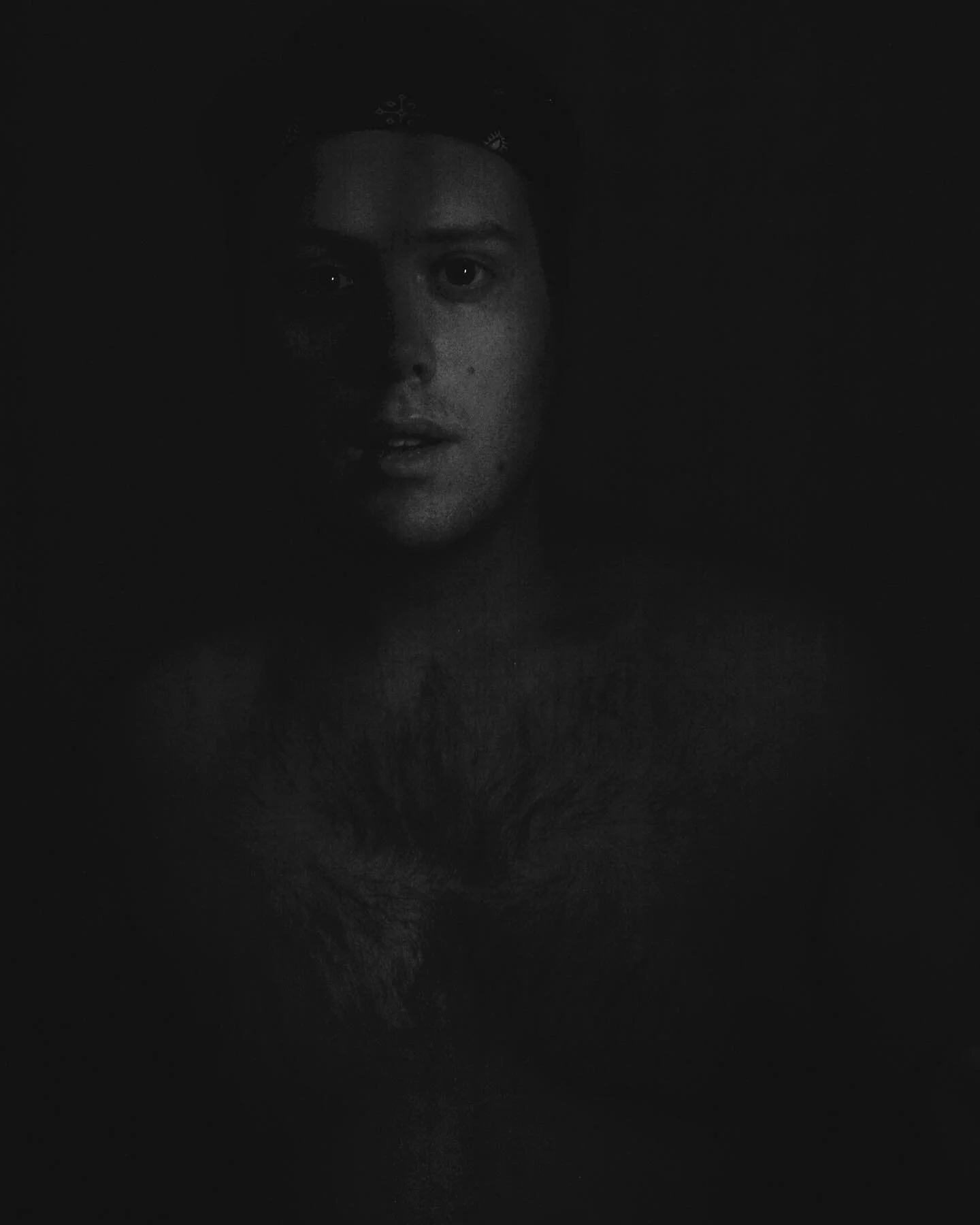 I found a love that&rsquo;s just too good to be true again...🫀EMPTY LOVE comes out tomorrow!! I&rsquo;m so ready. Don&rsquo;t forget to pre-save if you haven&rsquo;t yet! 🤍🖤