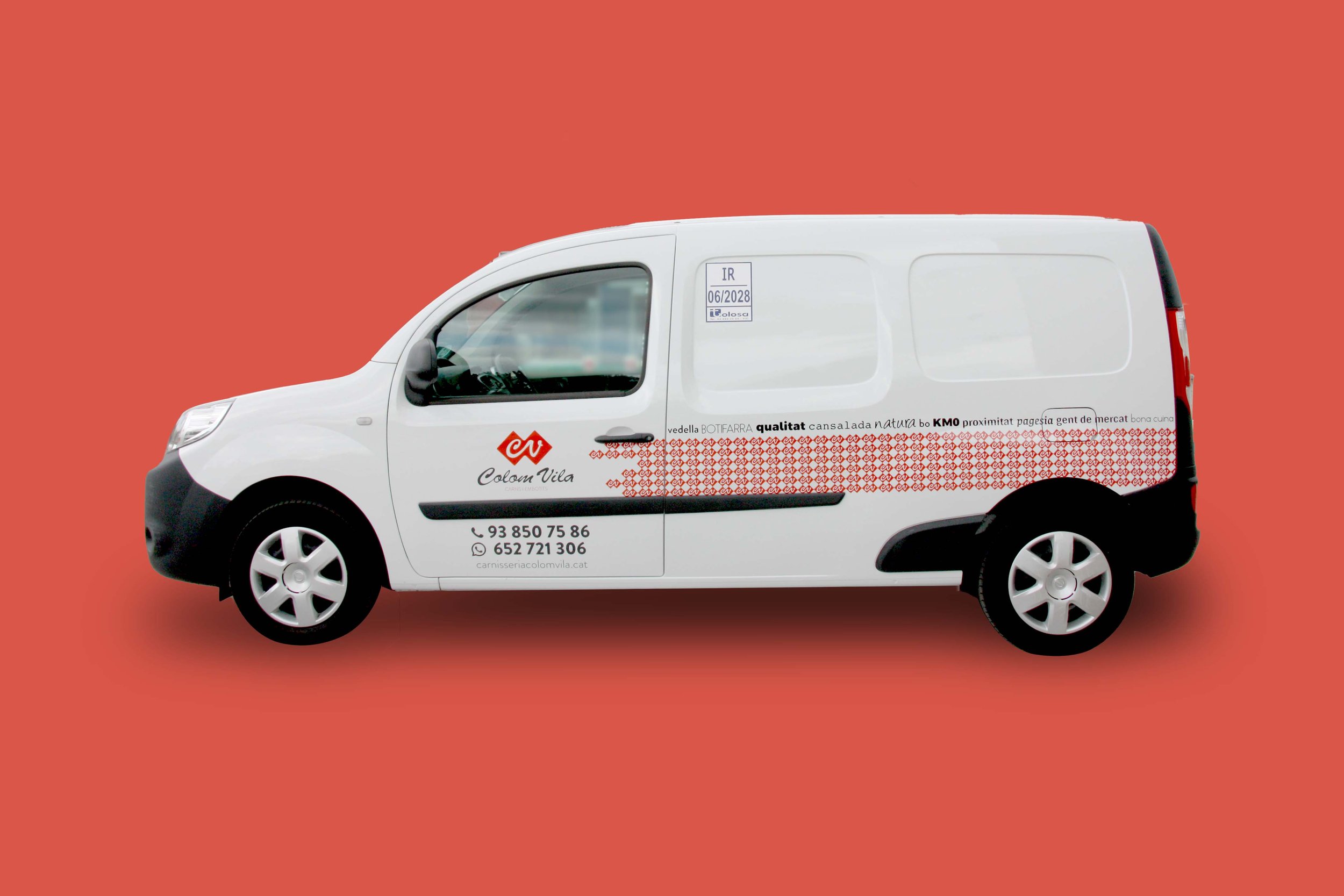 Disseny-grafic-Colom-Vila-Carnisseria-Manlleu-Furgoneta-1.jpg