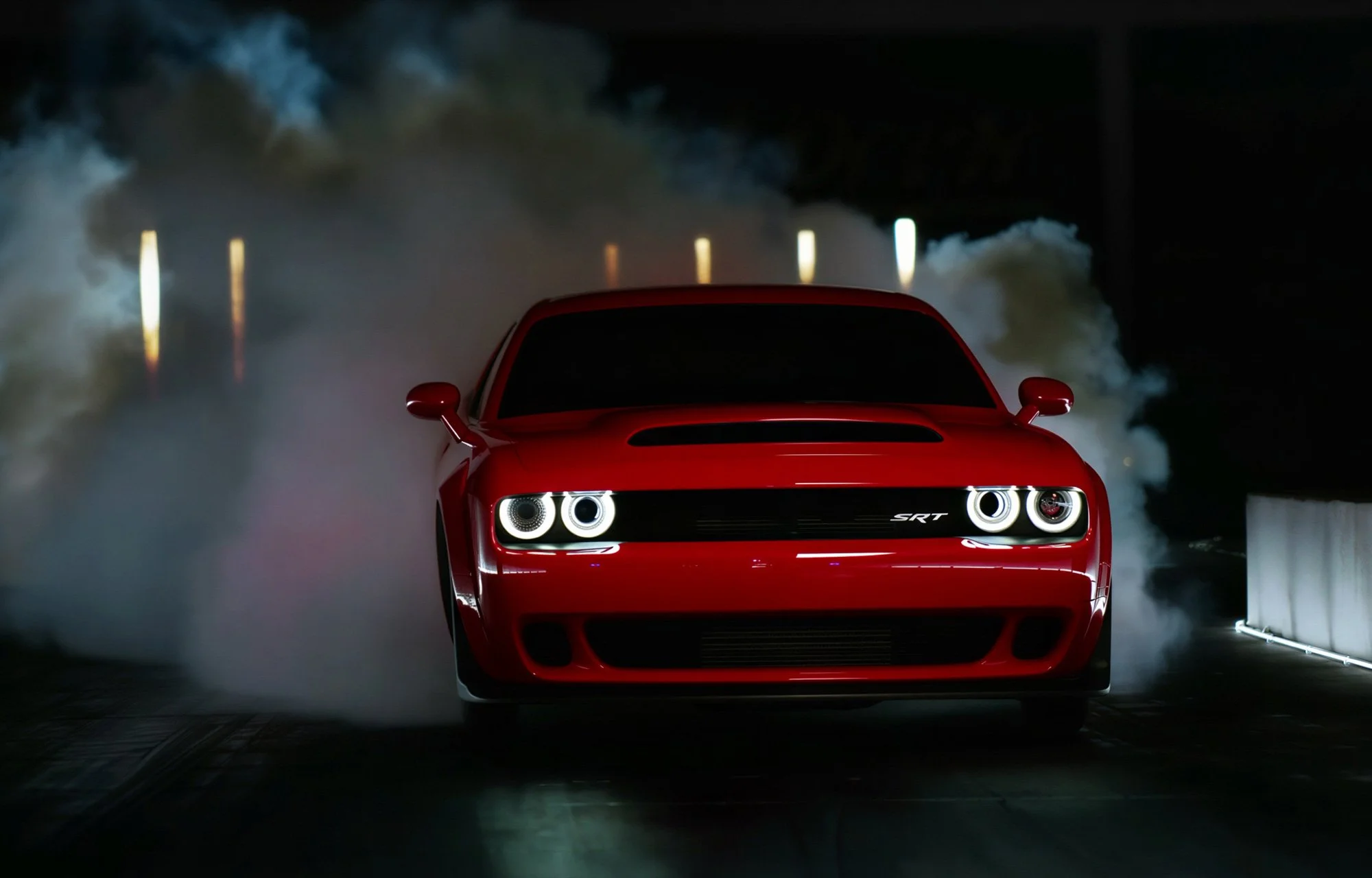 Speed sells: IIHS finds safety takes a backseat in automotive advertising