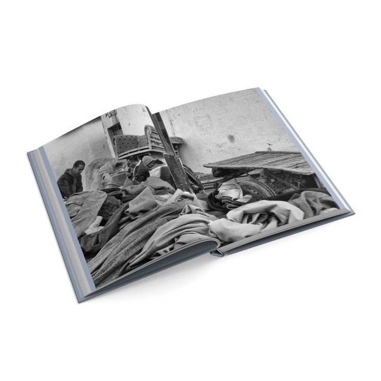 3tangier-something-is-possible-mounir-fatmi-guillaume-de-sardes.jpeg