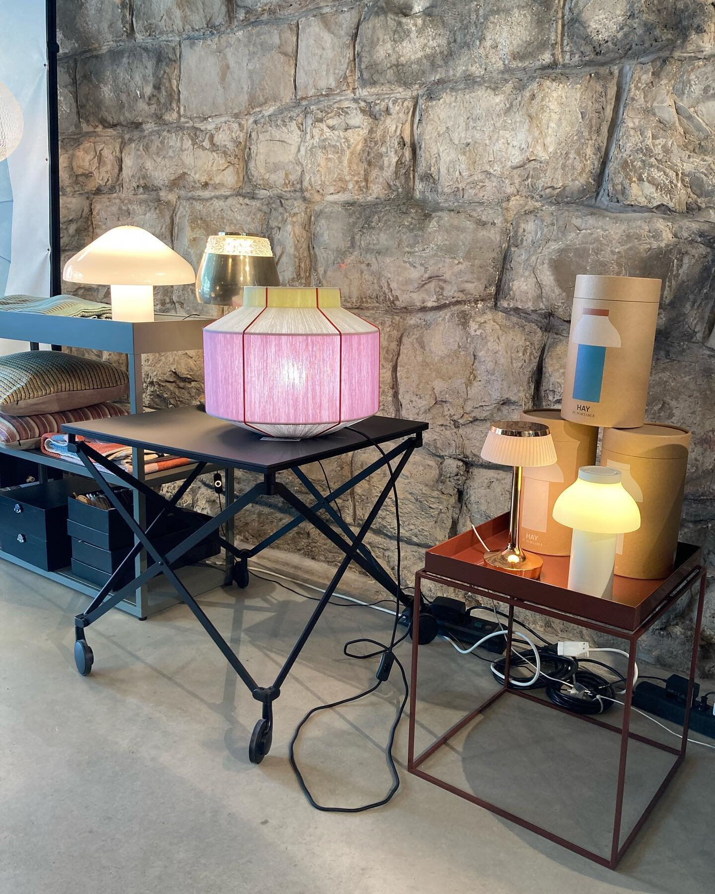 In - and outdoor lamps 💡 
Check out our wide selection! 

#thechair #imviadukt #thechairimviadukt #shopping #indoor #outdoor #lamps #furnituredesign
