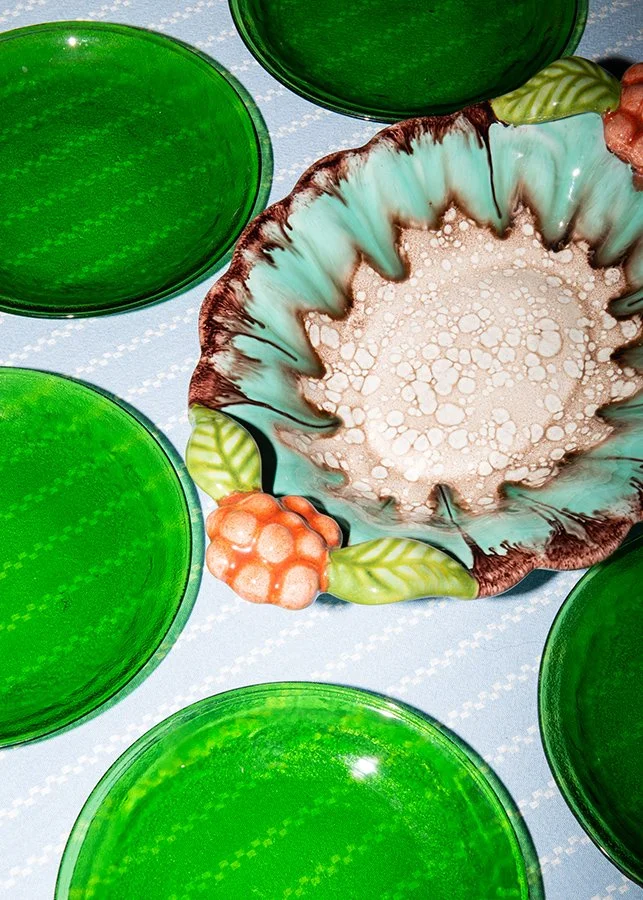 Fargerike vintage dekorobjekter og gjenbruksskatter fra Fragola Vintage.