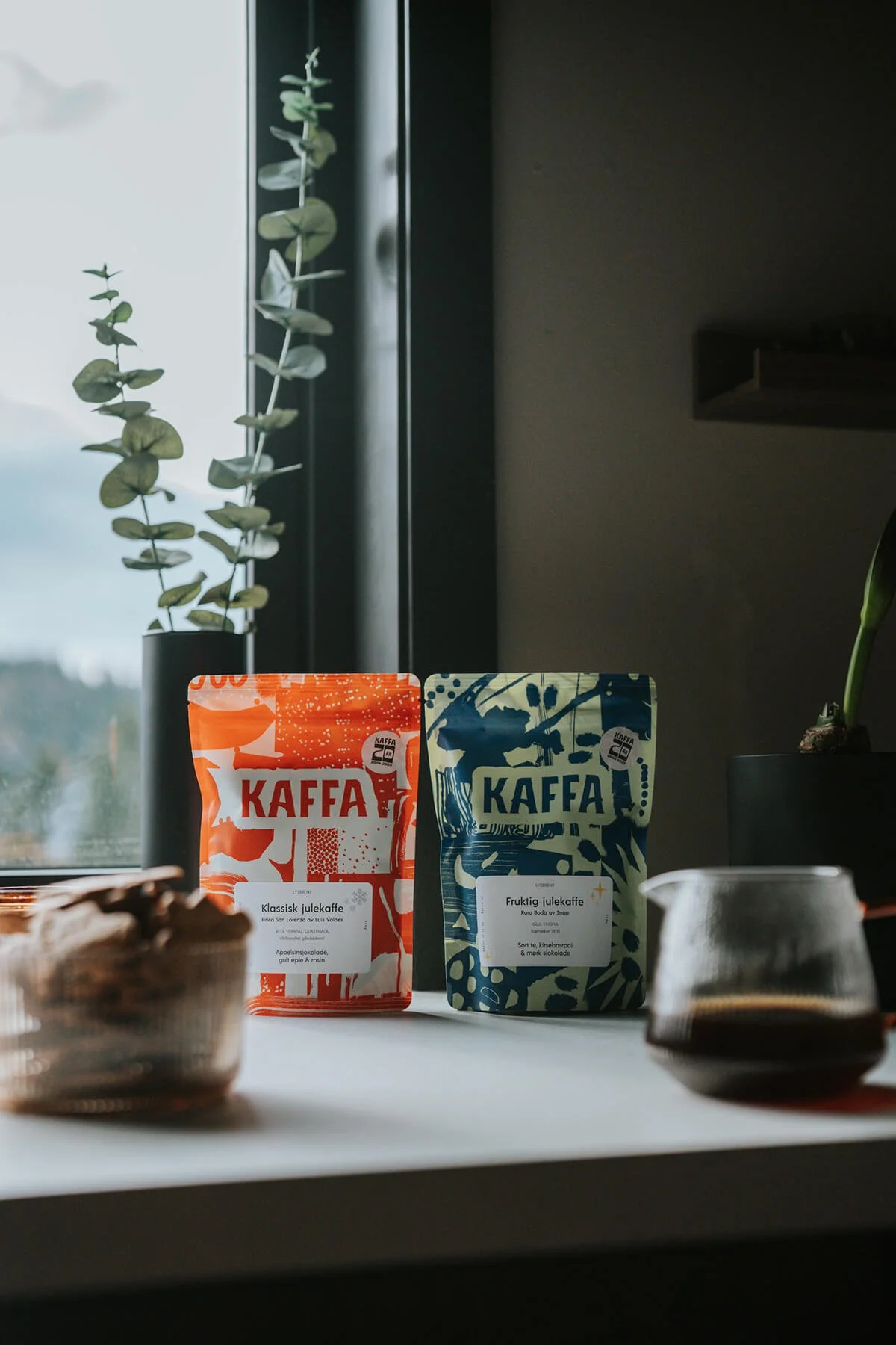 Lysbrent spesialkaffe fra Kaffa på Ryen, vist i poser klare for salg på Oslos Supermarked.