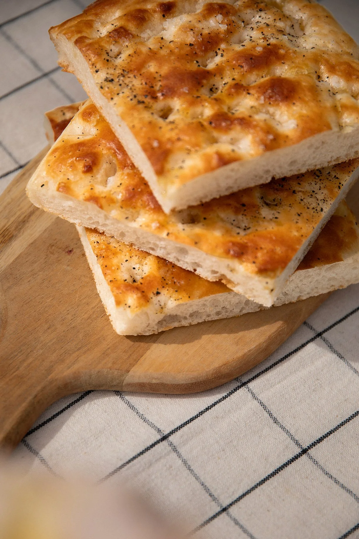 Håndlaget glutenfri bakst til kafeer og restauranter fra Lyd’s Gluten-Free.