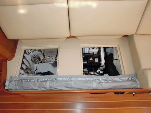 Island Packet 465 60 Litre Per Hour Watermaker