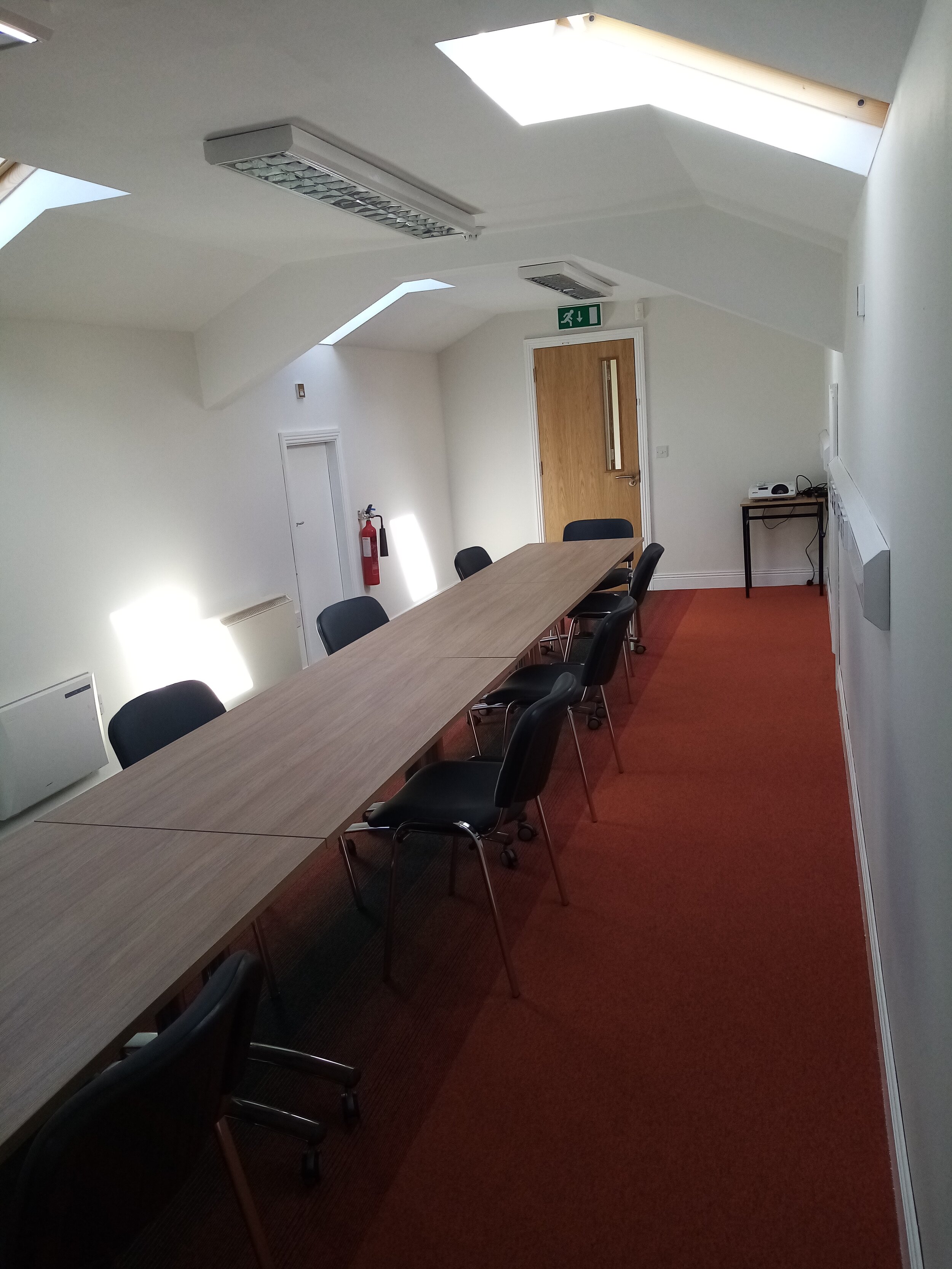 seomra cruinnithe 2.jpg