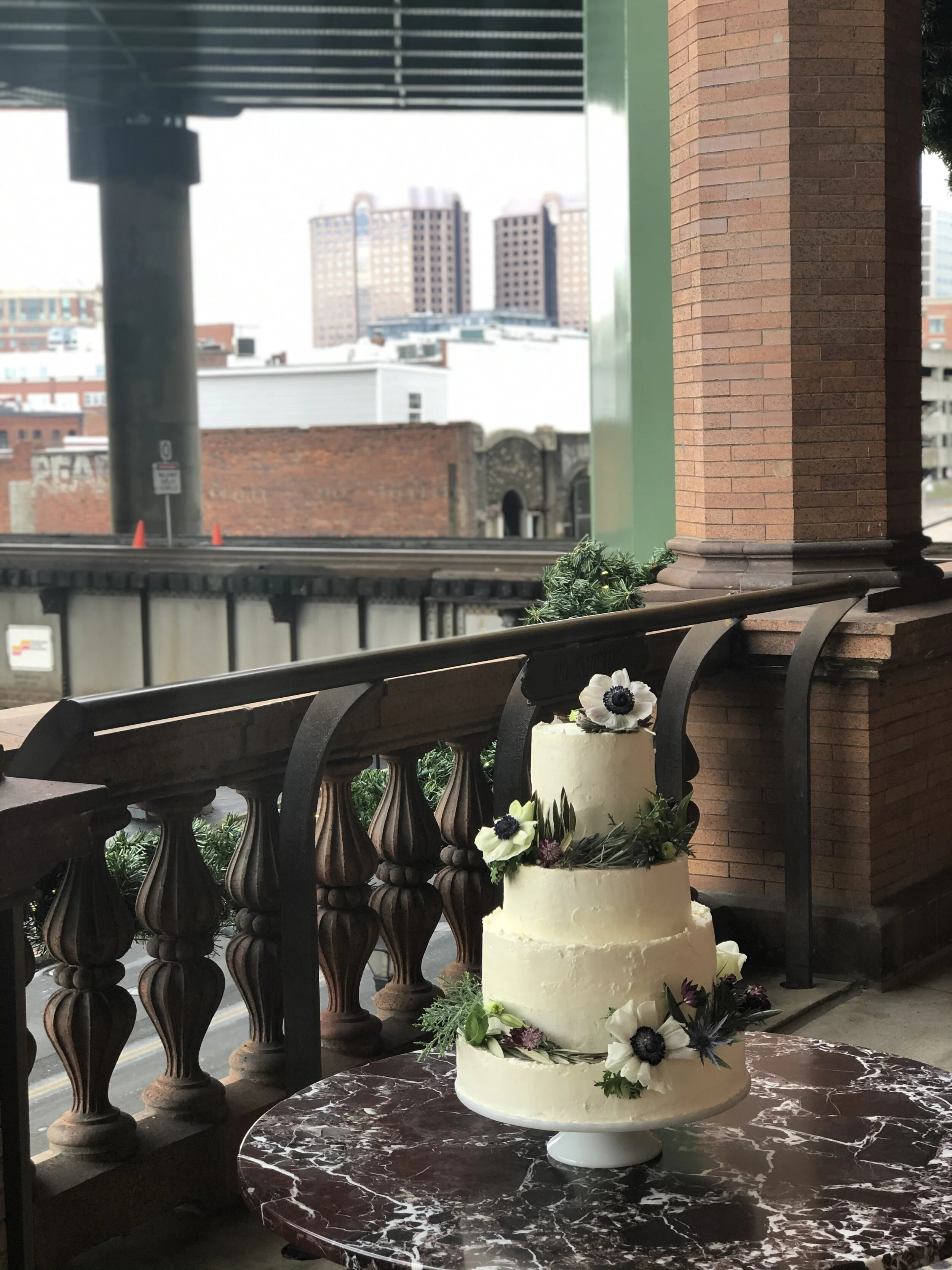 weddingcaketrain.jpg