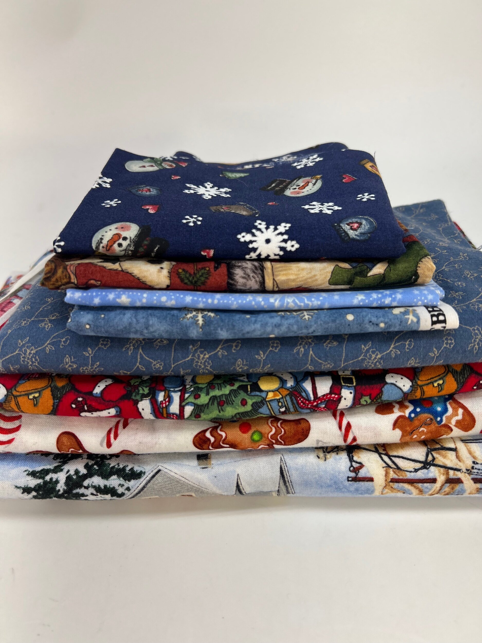 🎩 2 1/2yd Festive Garlands Quilting Cotton — Swanson's Fabrics