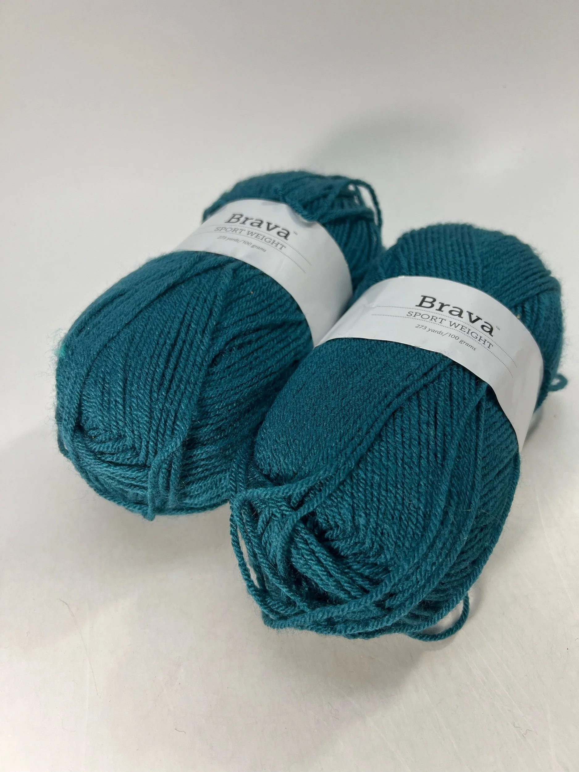 🧶 6 Balls Flutter Yarn — Swanson's Fabrics