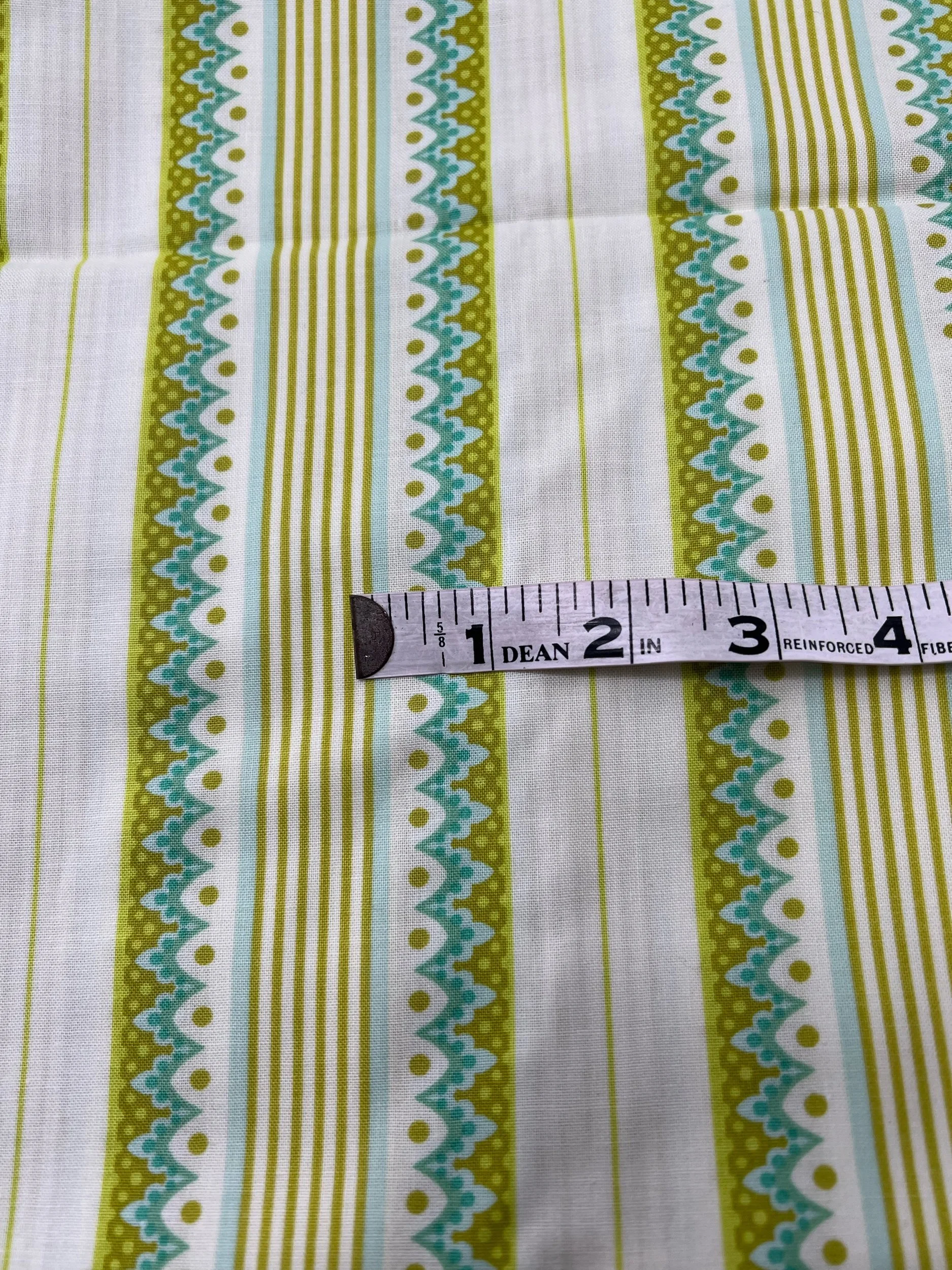 😎 2yds Green Quilting Cotton — Swanson's Fabrics
