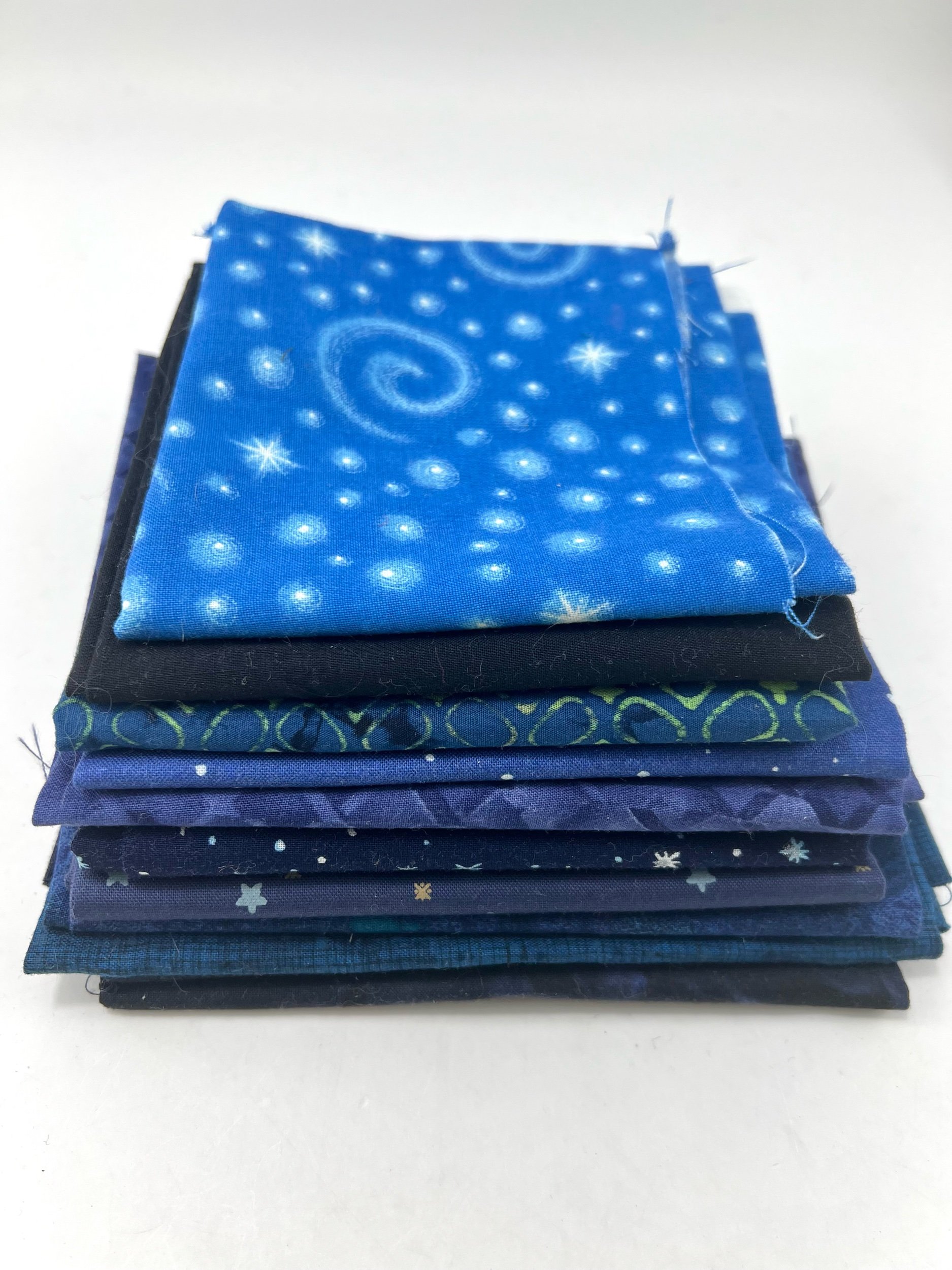"Starry Night" 0.8lb Quilting Cotton Bundle